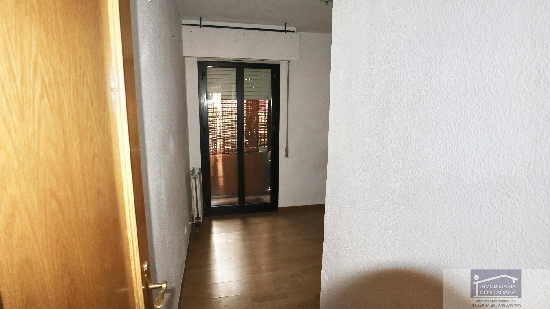 For sale of flat in Madrid