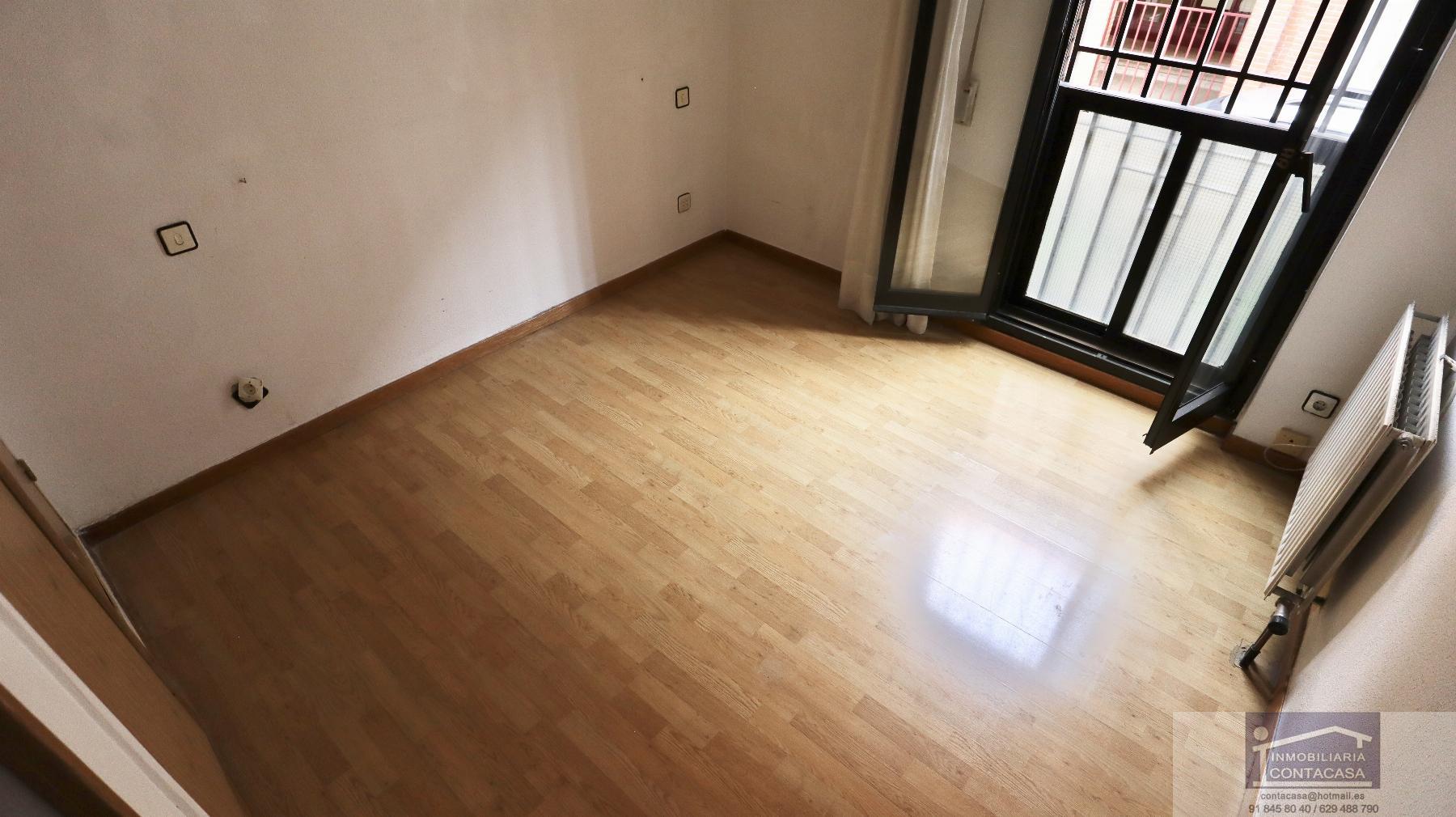 For sale of flat in Madrid