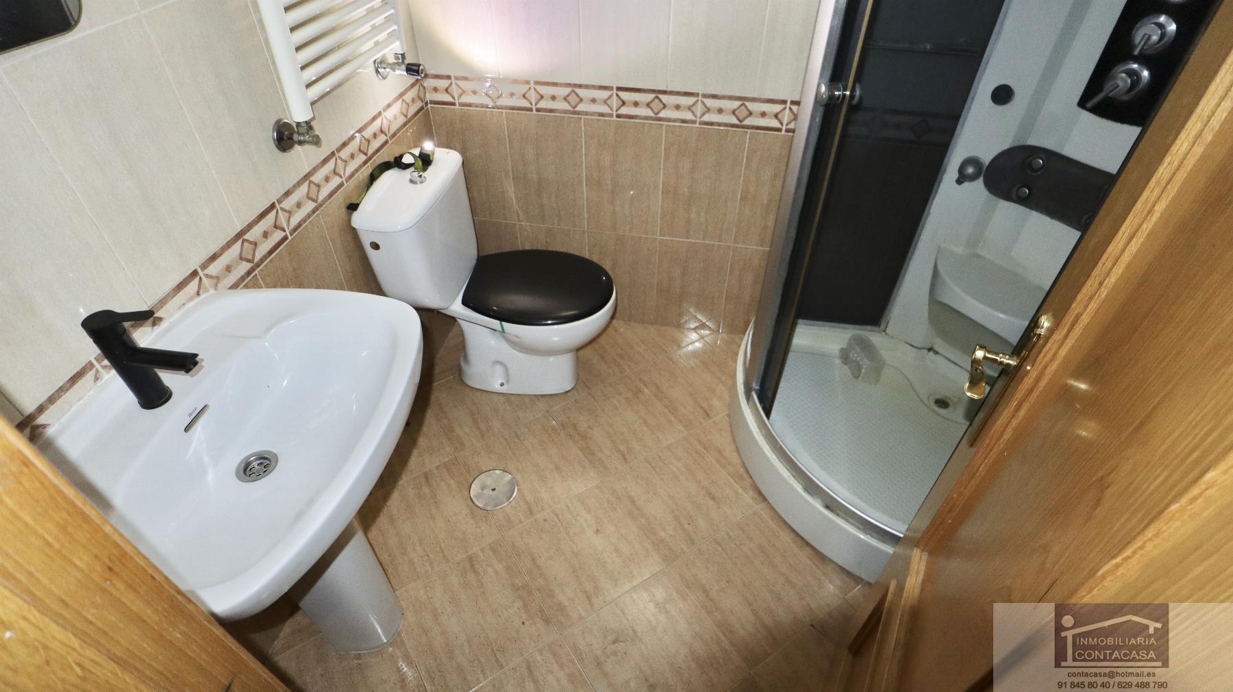 For sale of flat in Madrid