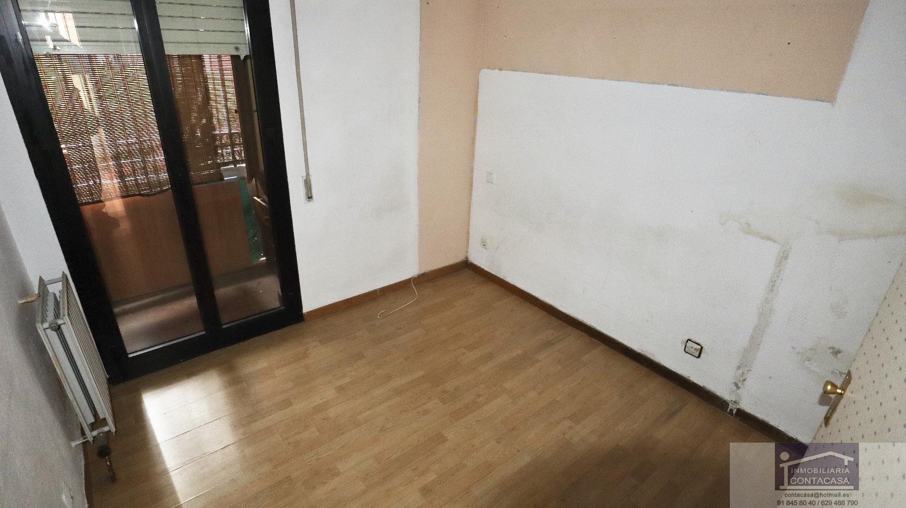 For sale of flat in Madrid