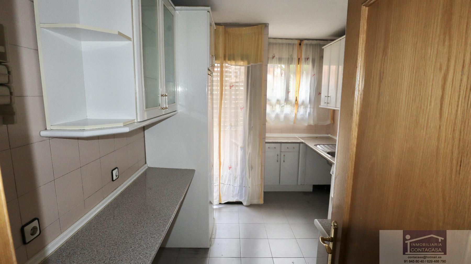 For sale of flat in Madrid