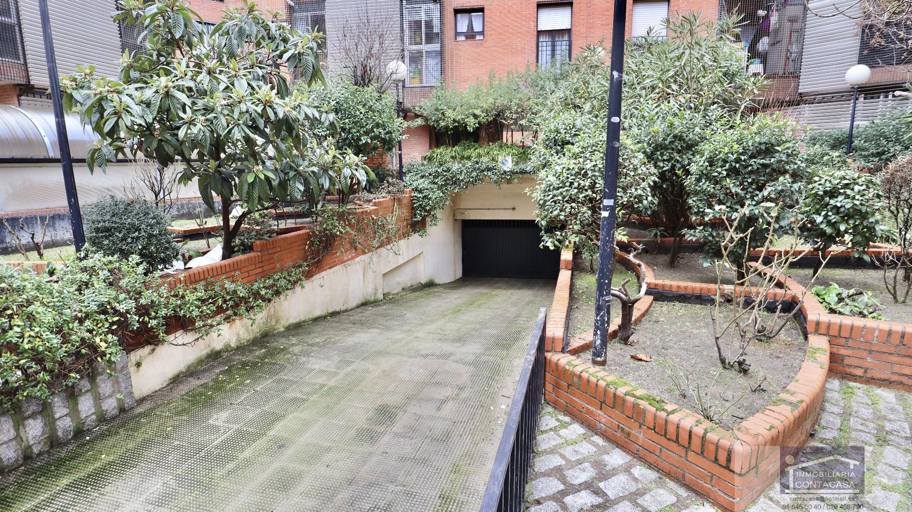 For sale of flat in Madrid