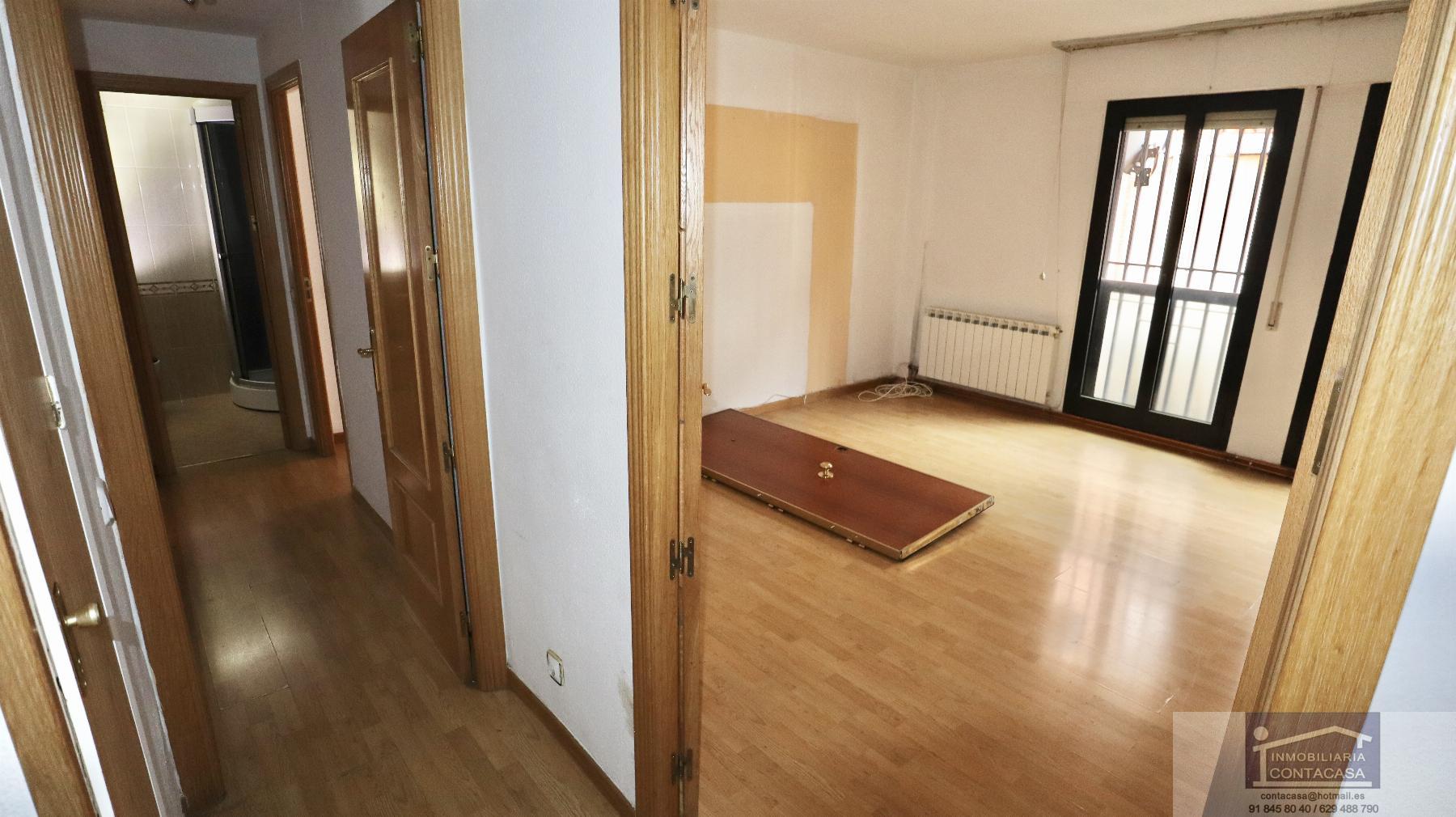 For sale of flat in Madrid