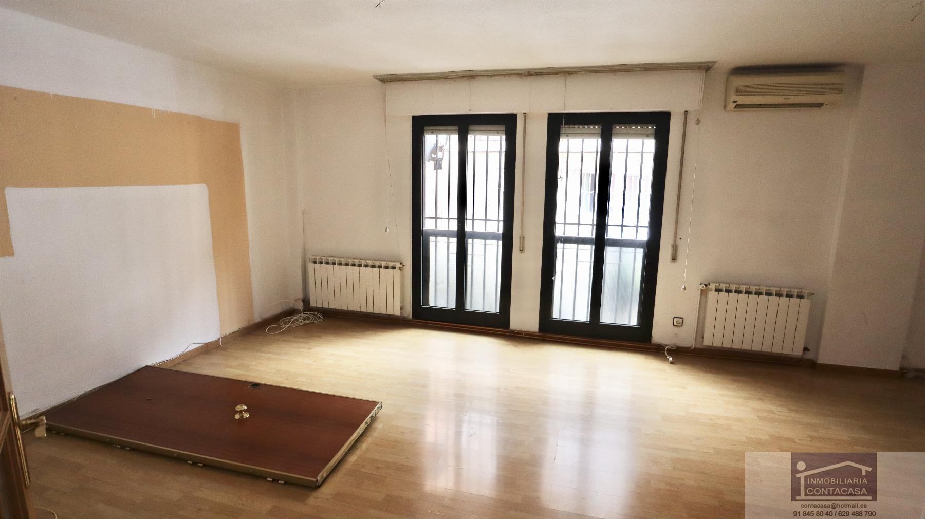 For sale of flat in Madrid