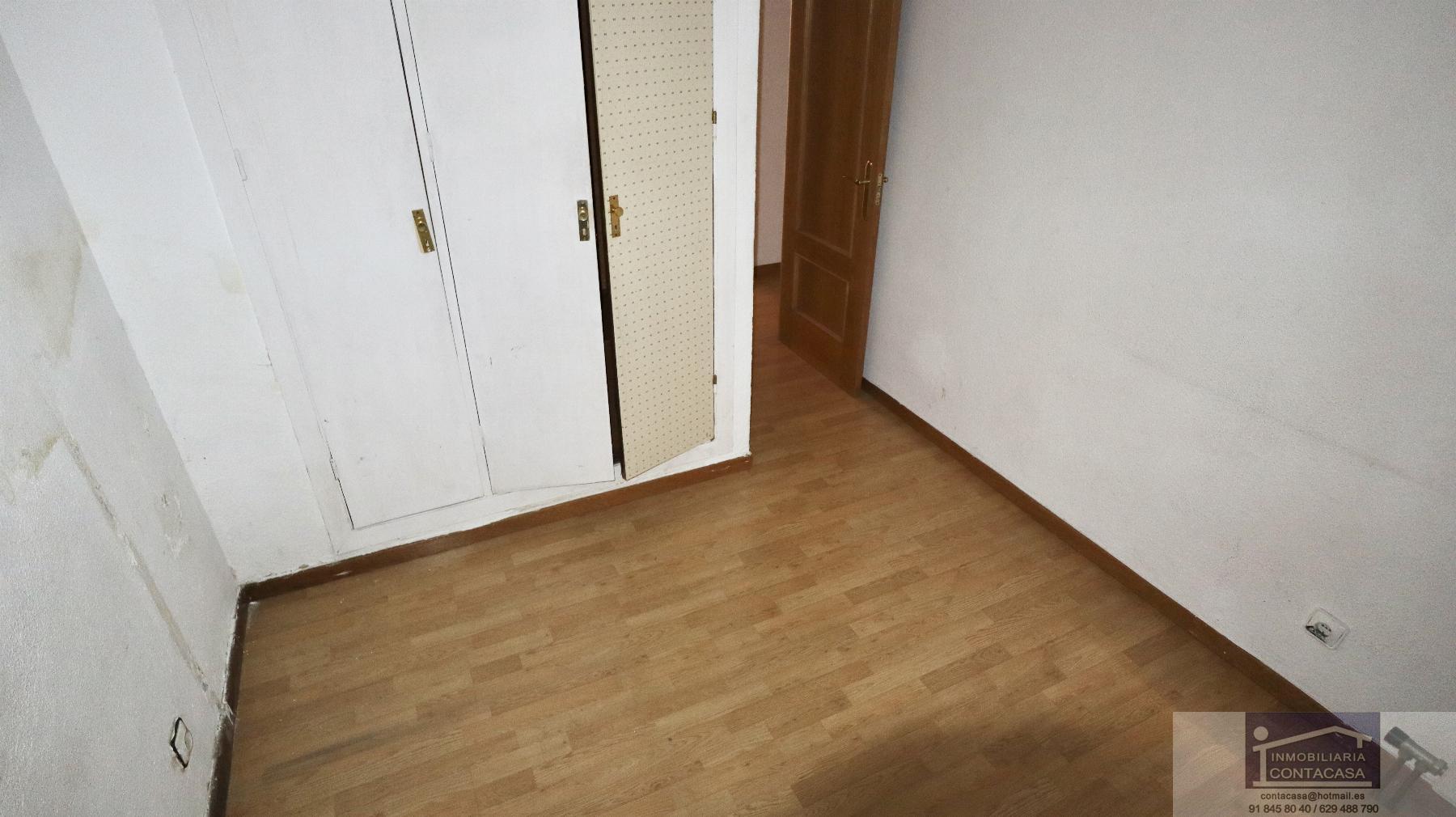 For sale of flat in Madrid