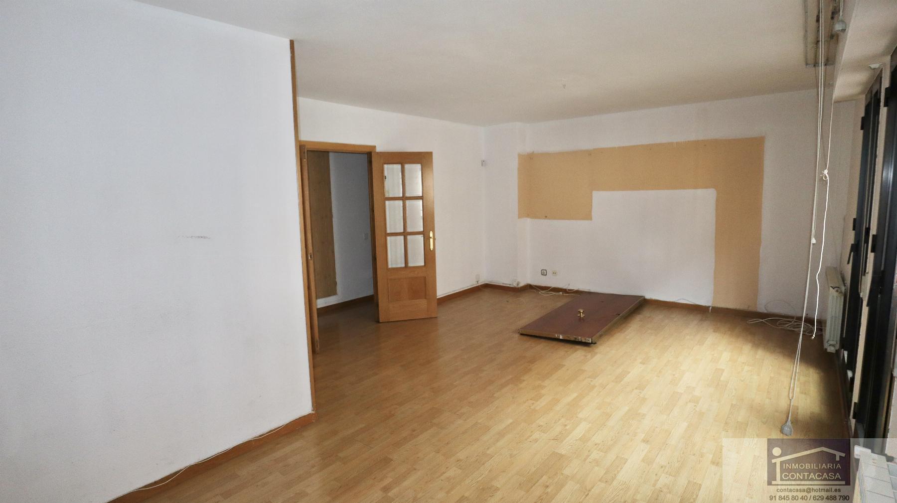 For sale of flat in Madrid