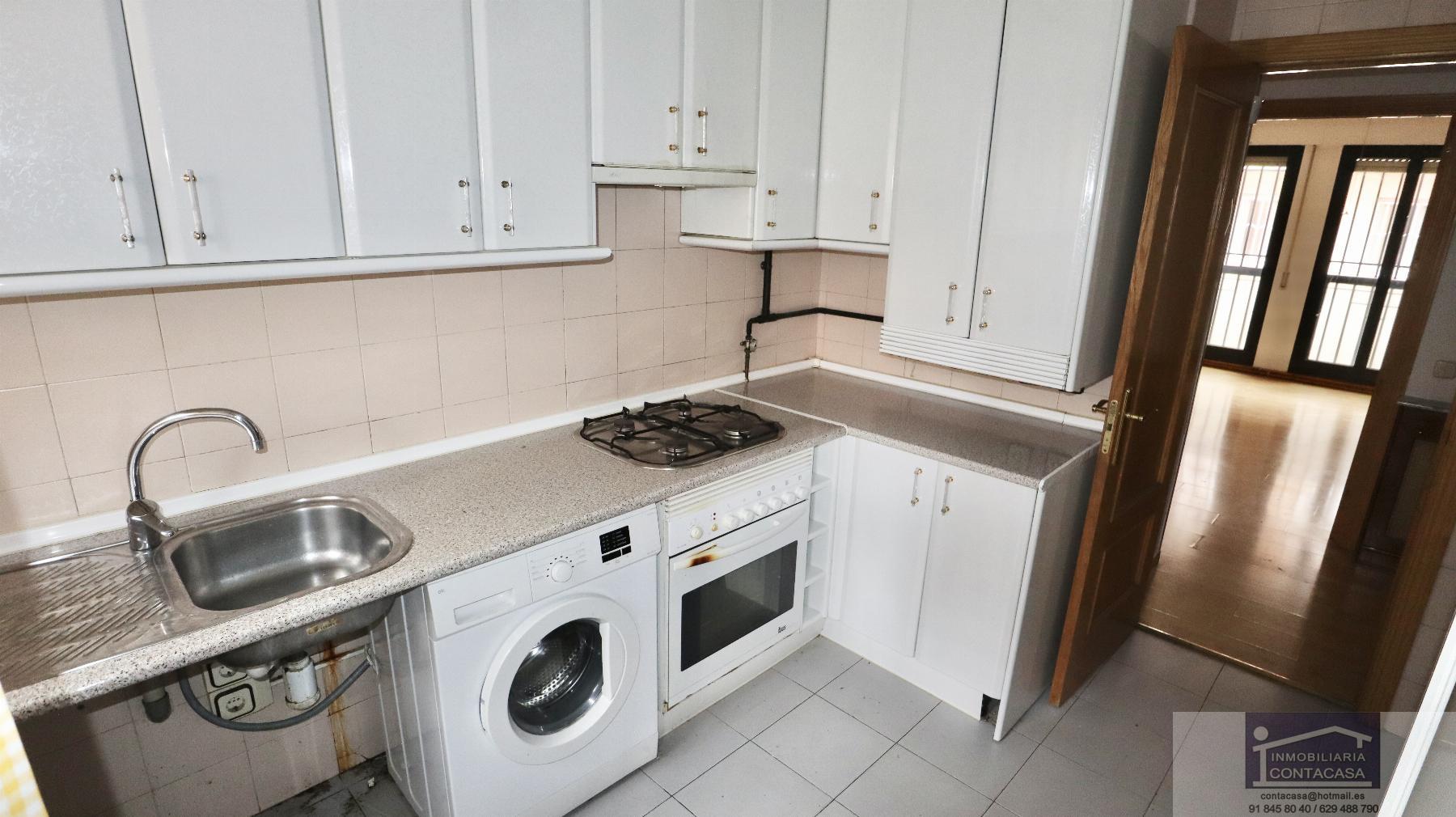 For sale of flat in Madrid