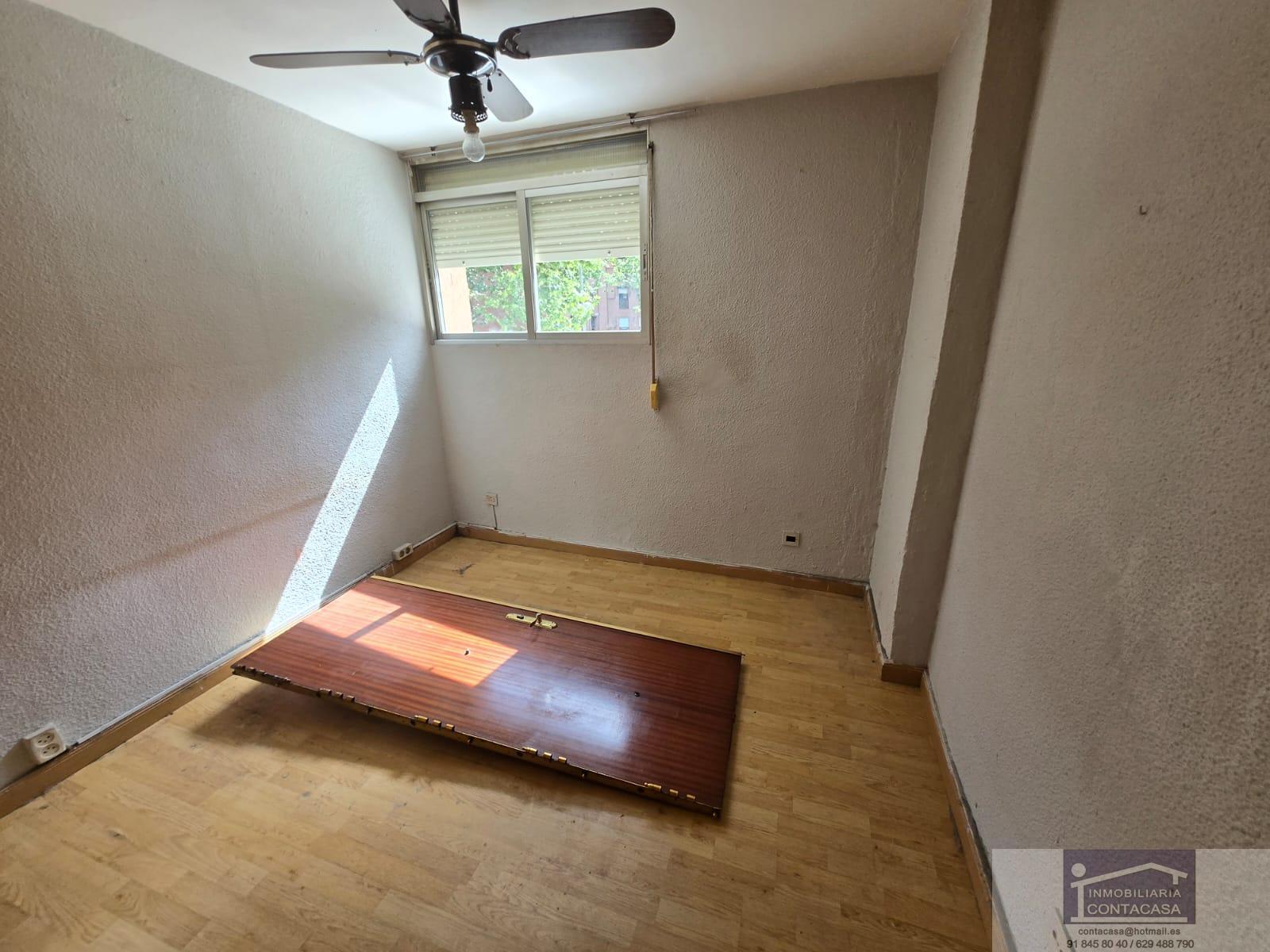 For sale of flat in Madrid