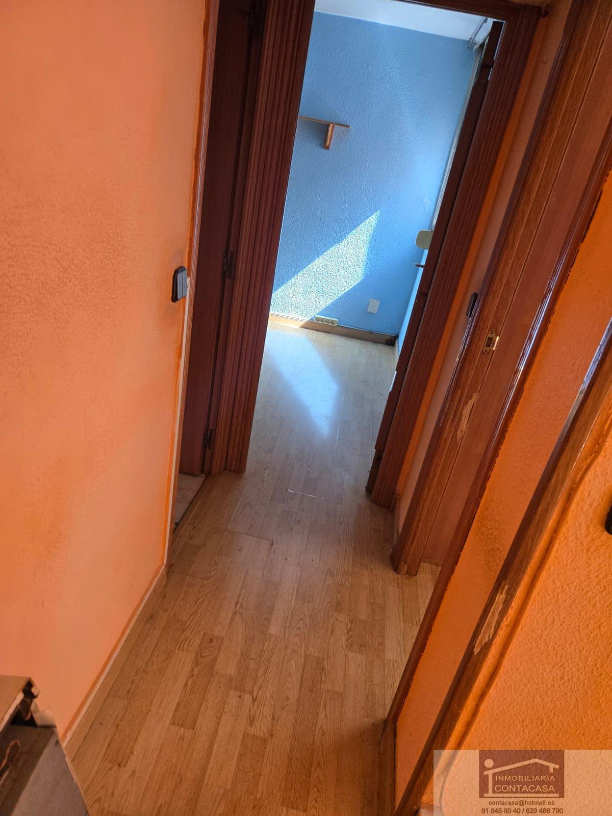 For sale of flat in Madrid
