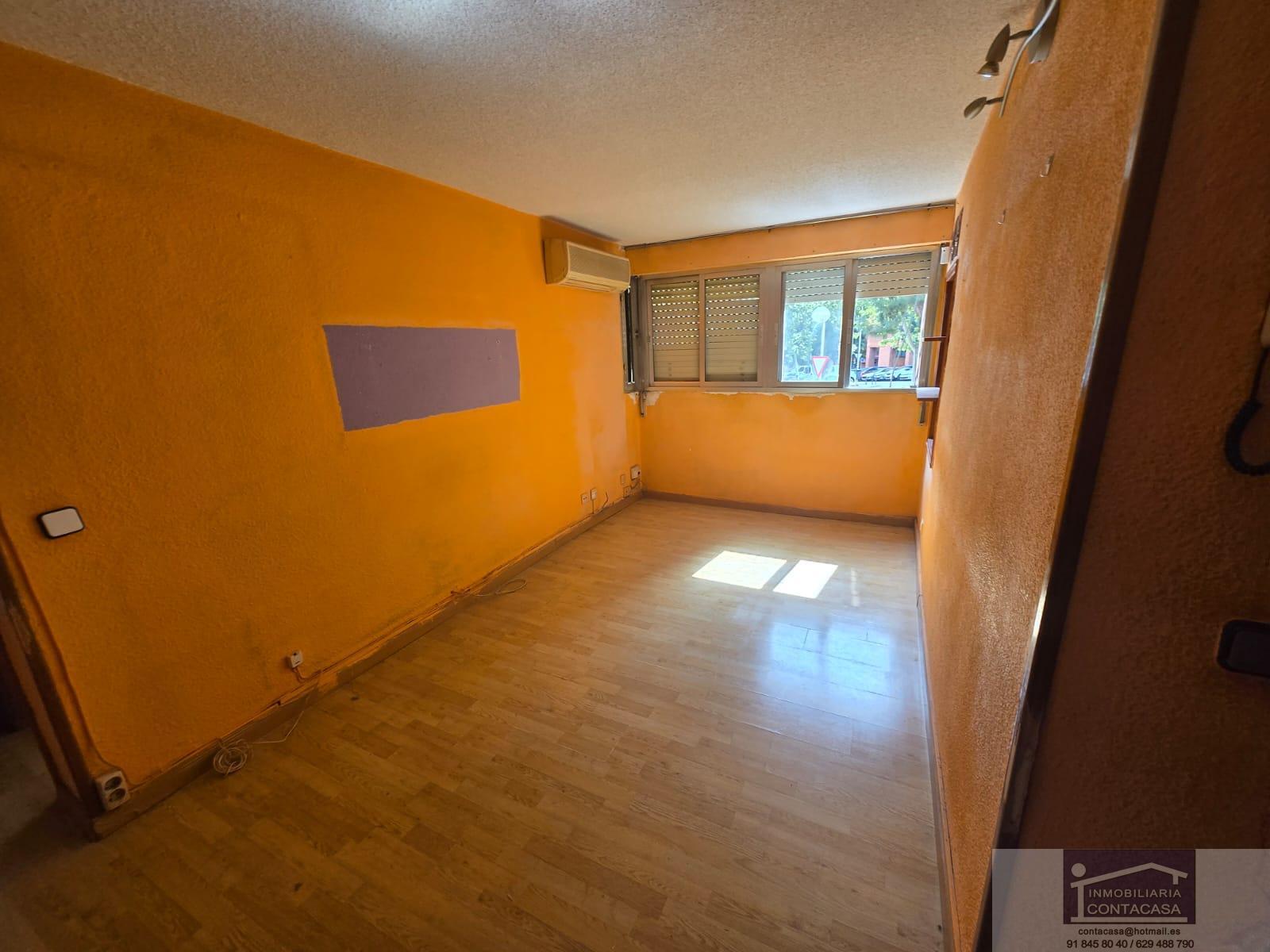 For sale of flat in Madrid