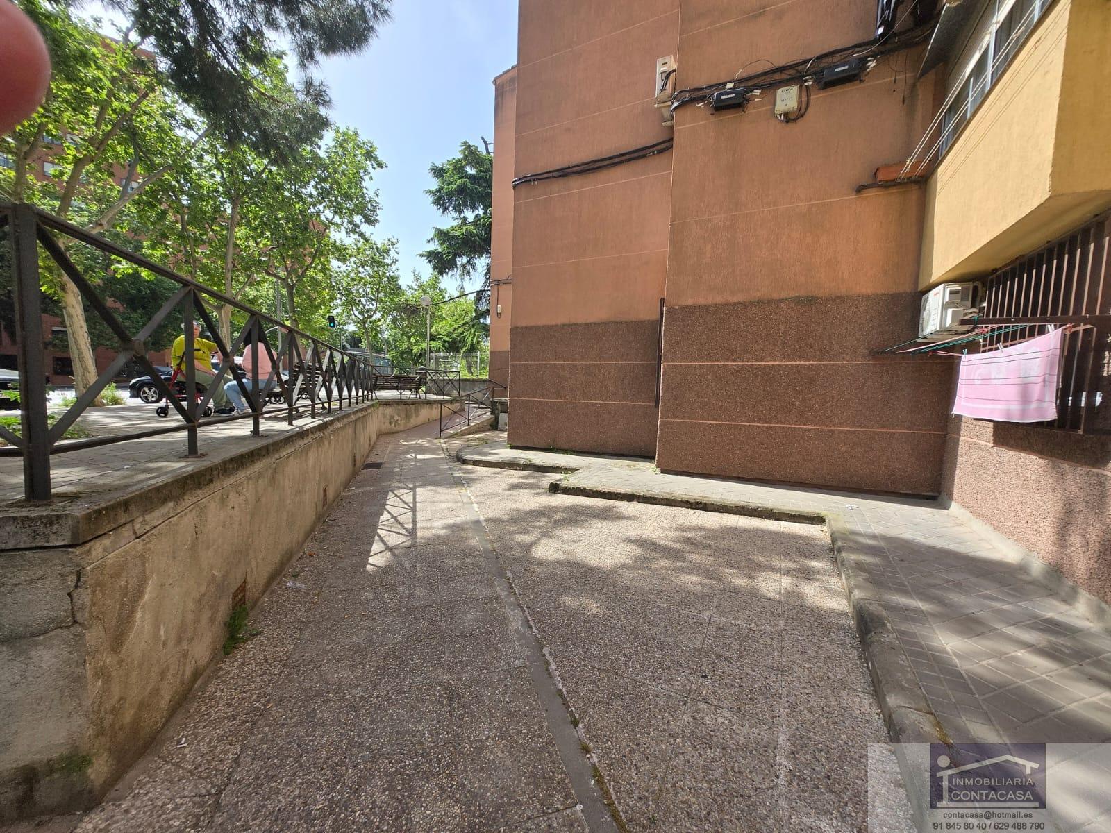 For sale of flat in Madrid