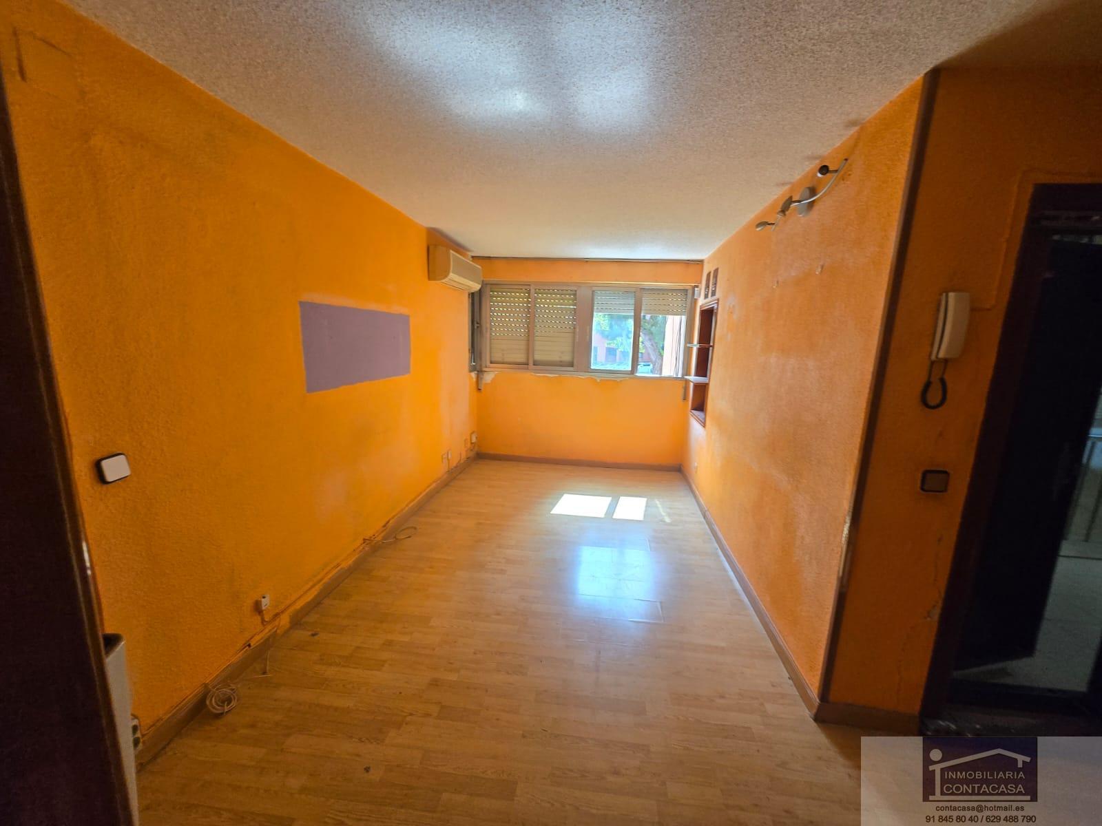 For sale of flat in Madrid