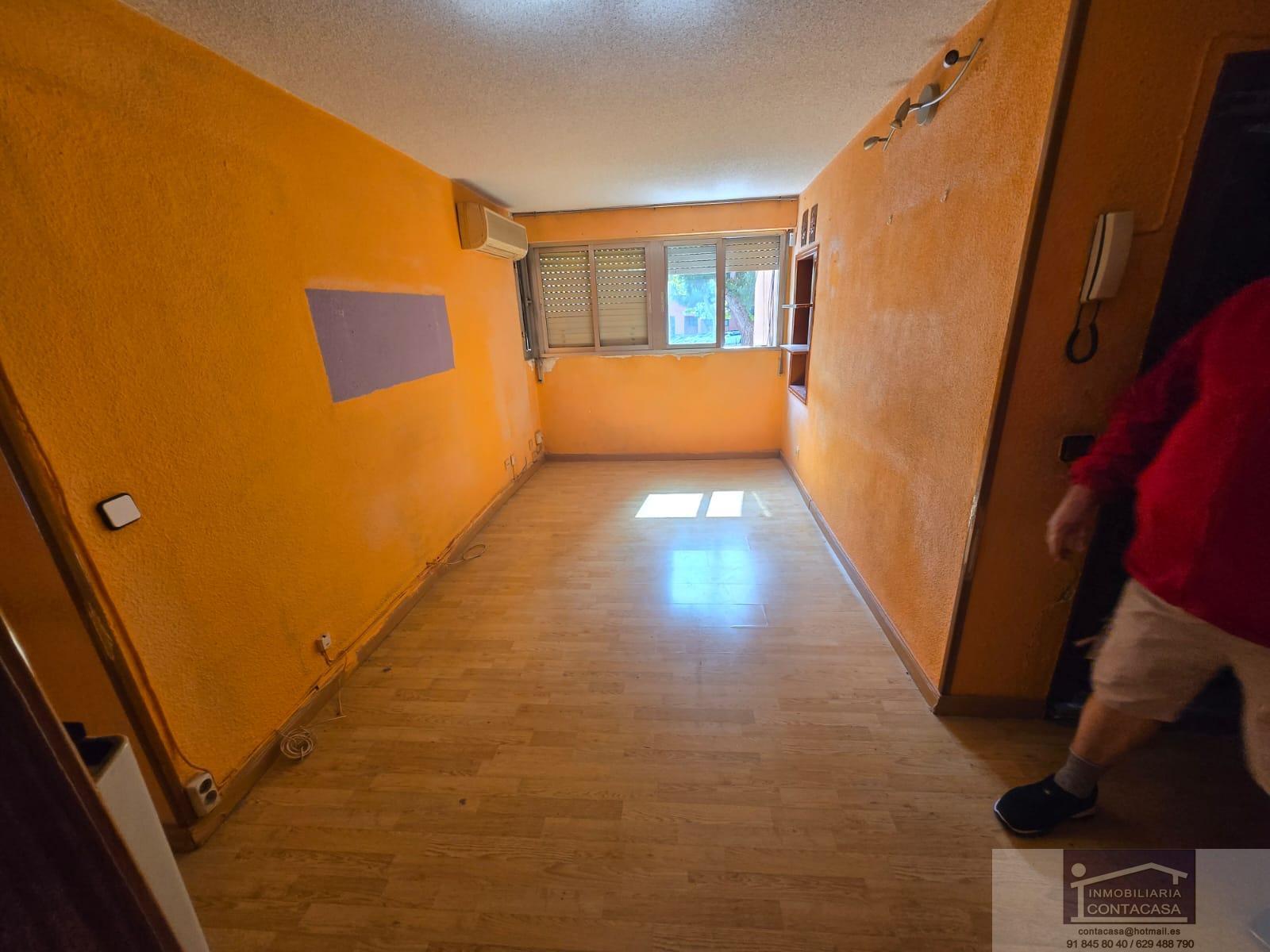 For sale of flat in Madrid