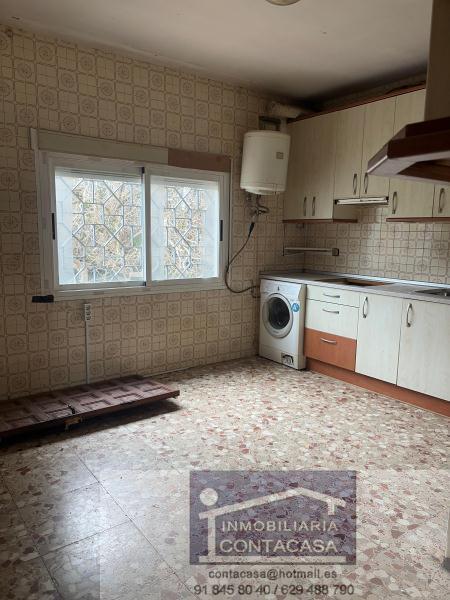 Venta de chalet en Yuncler
