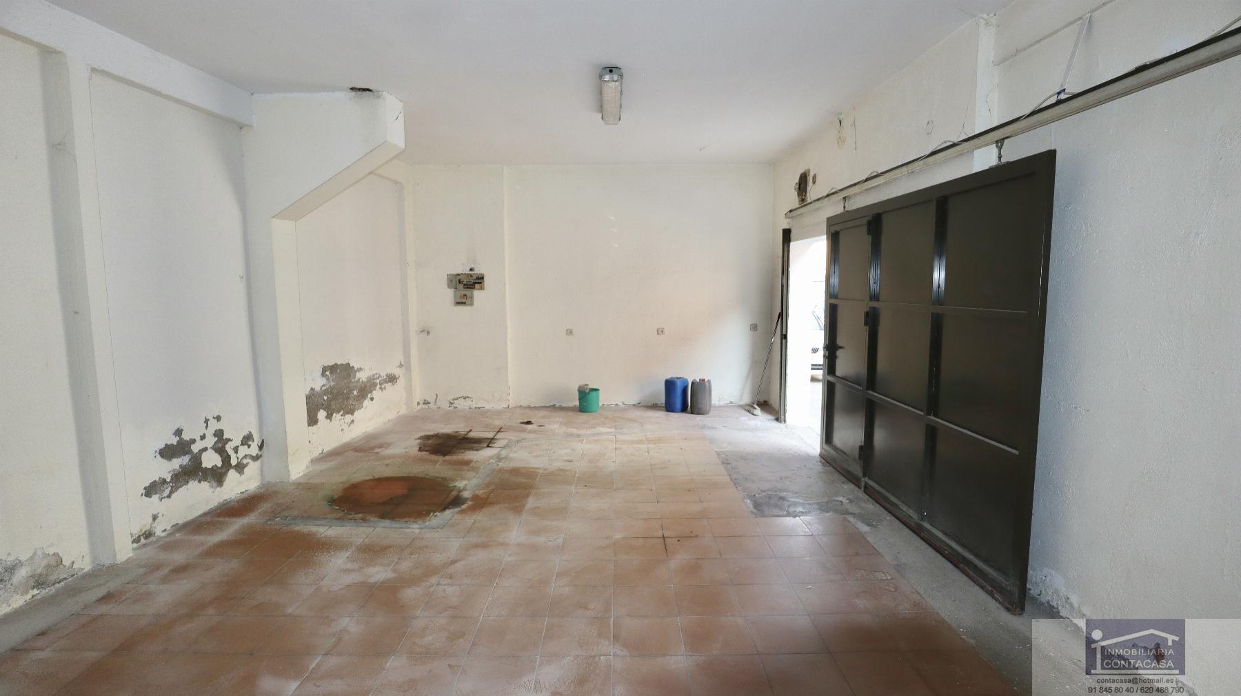 For sale of premises in Colmenar Viejo