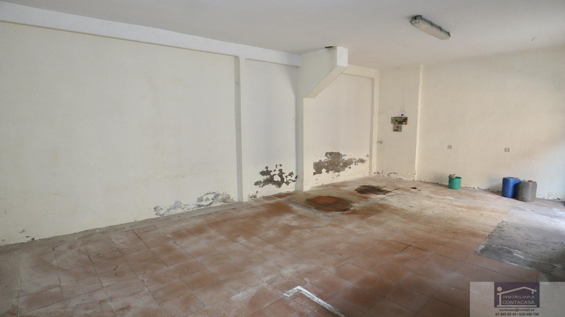 For sale of premises in Colmenar Viejo