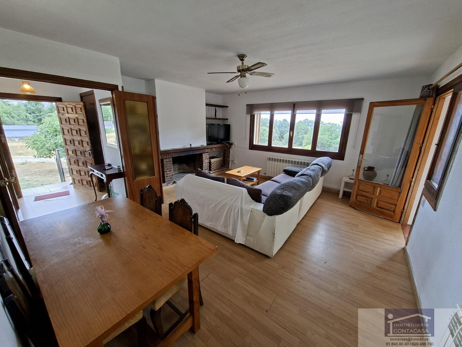 For sale of house in Bustarviejo