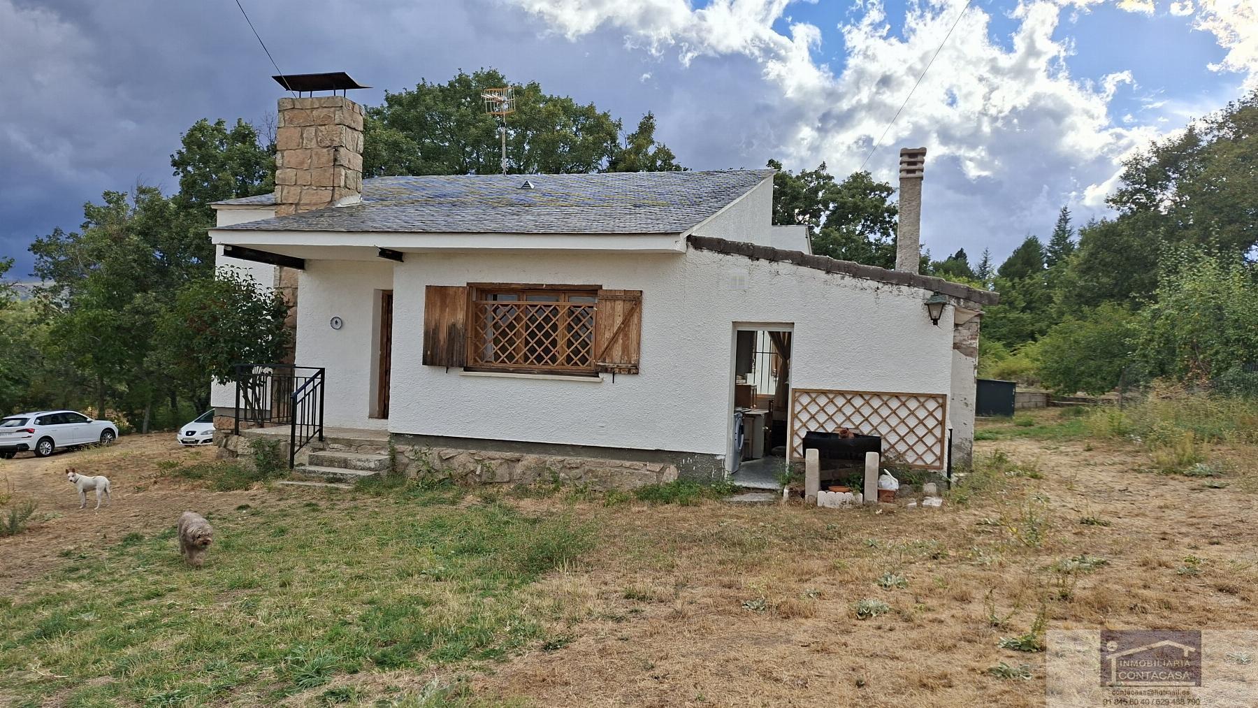 For sale of house in Bustarviejo