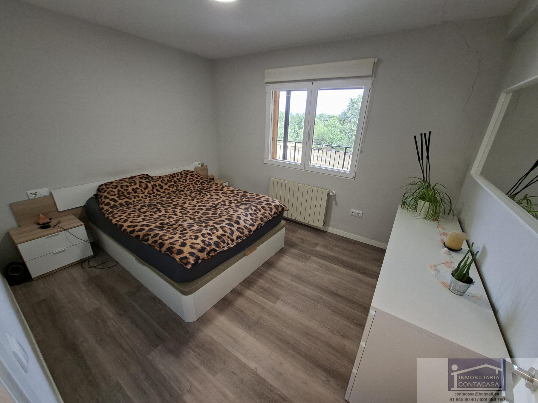 For sale of house in Bustarviejo