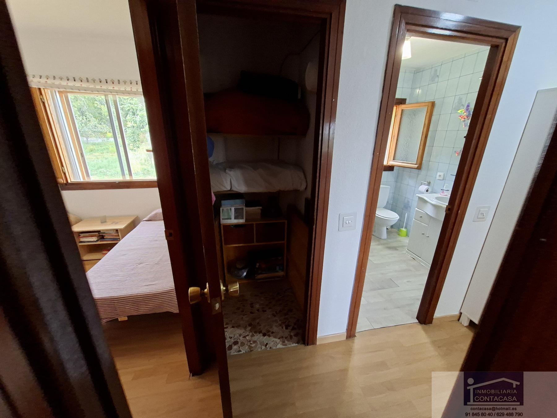 For sale of house in Bustarviejo
