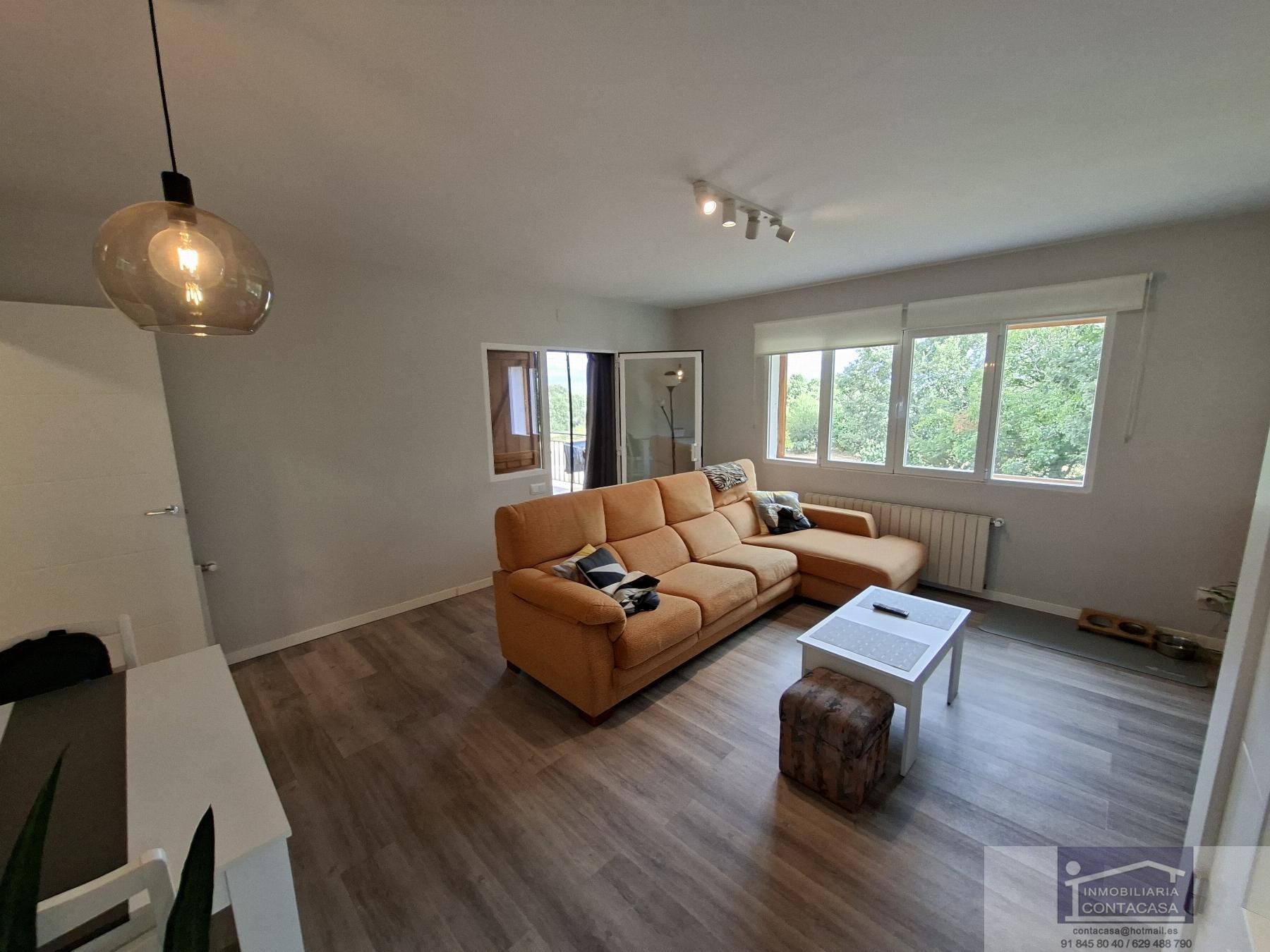 For sale of house in Bustarviejo