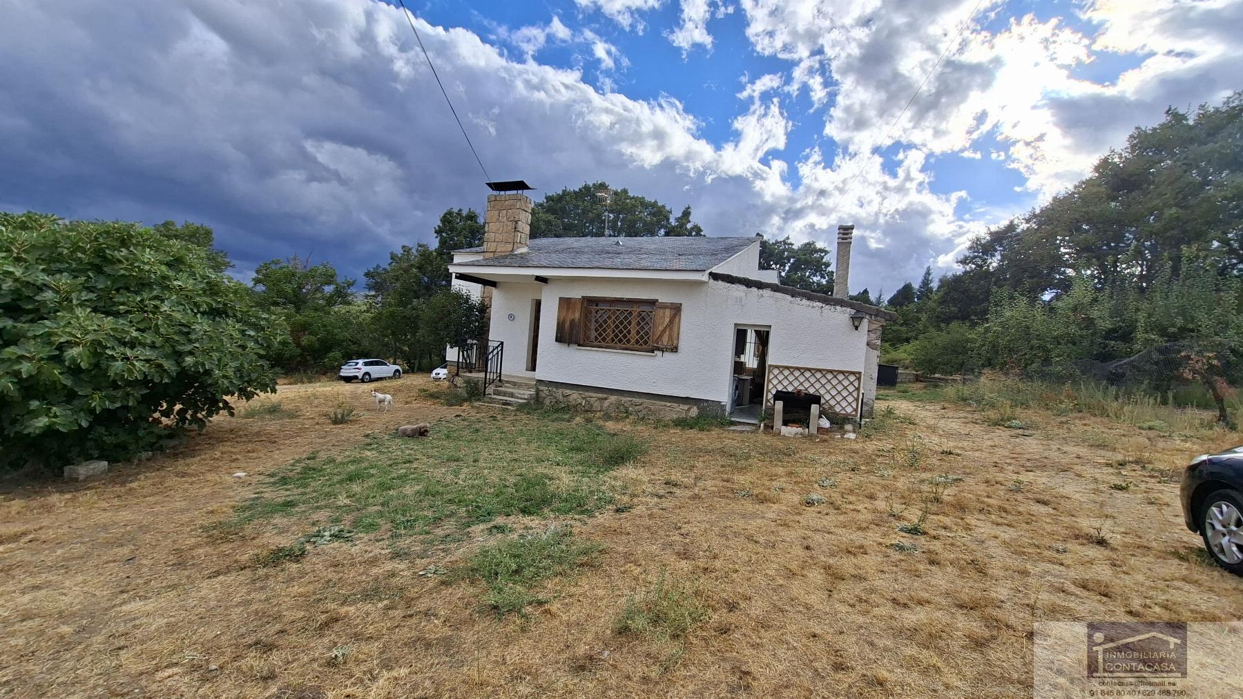 For sale of house in Bustarviejo