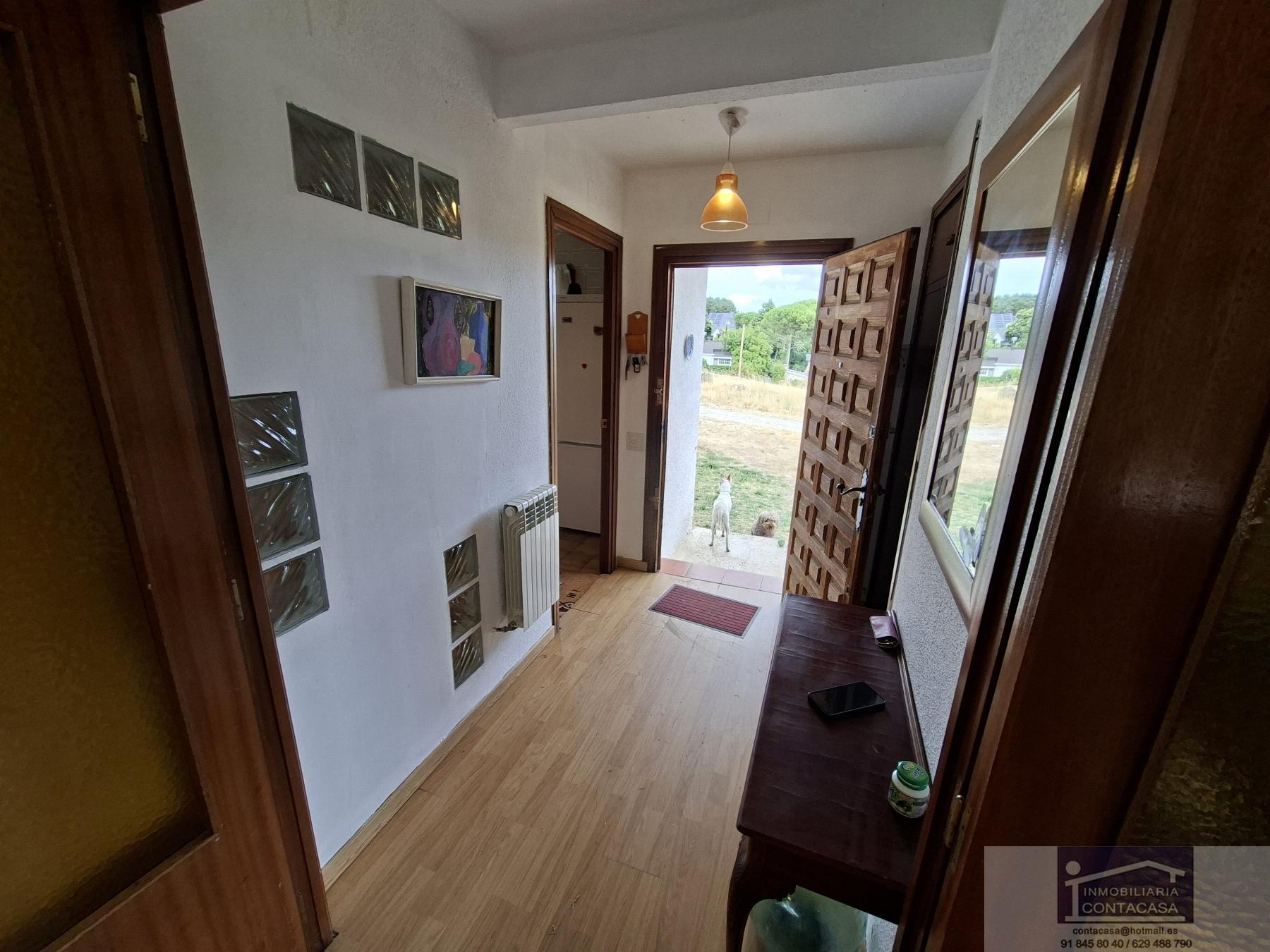 For sale of house in Bustarviejo