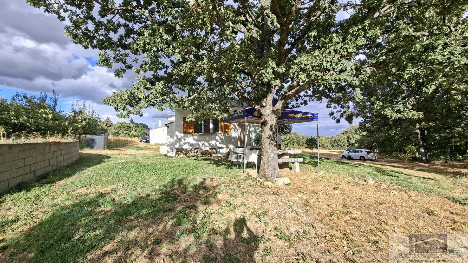For sale of house in Bustarviejo