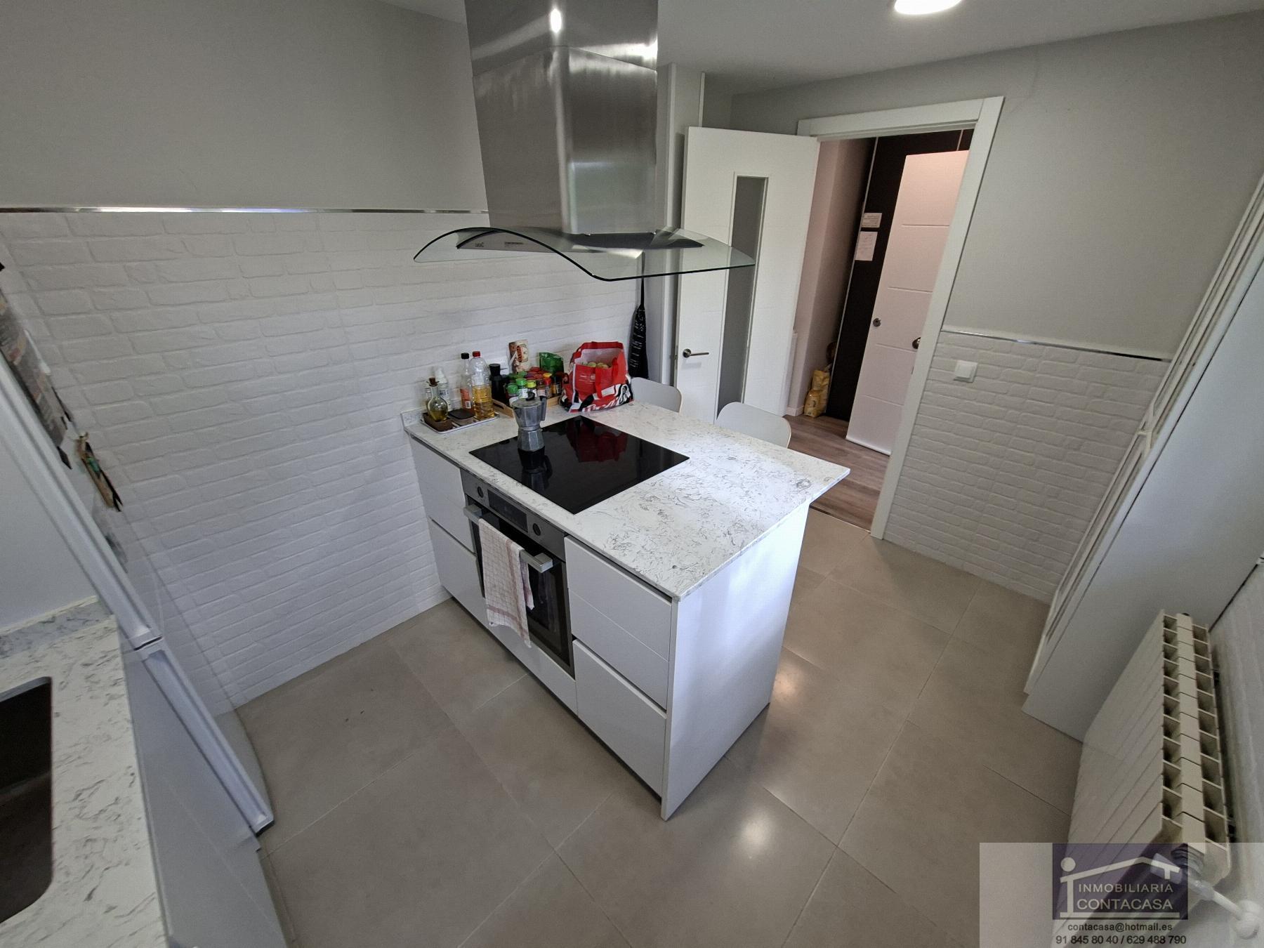 For sale of house in Bustarviejo