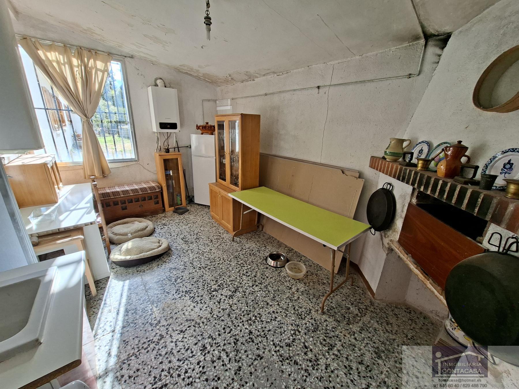 For sale of house in Bustarviejo