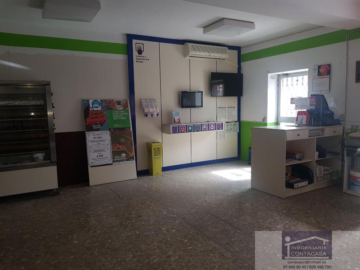 For rent of commercial in Navalafuente