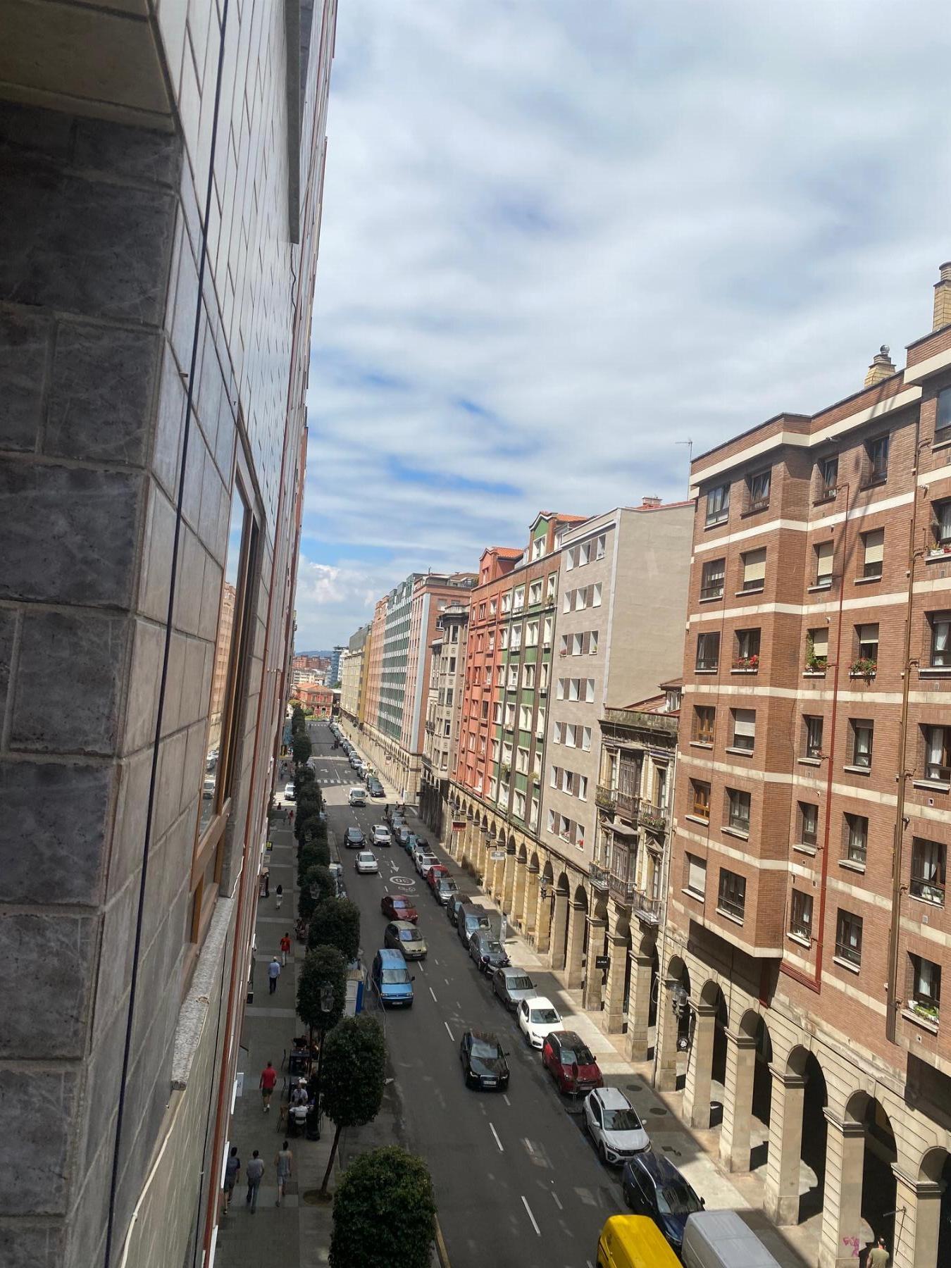 For sale of flat in Gijón