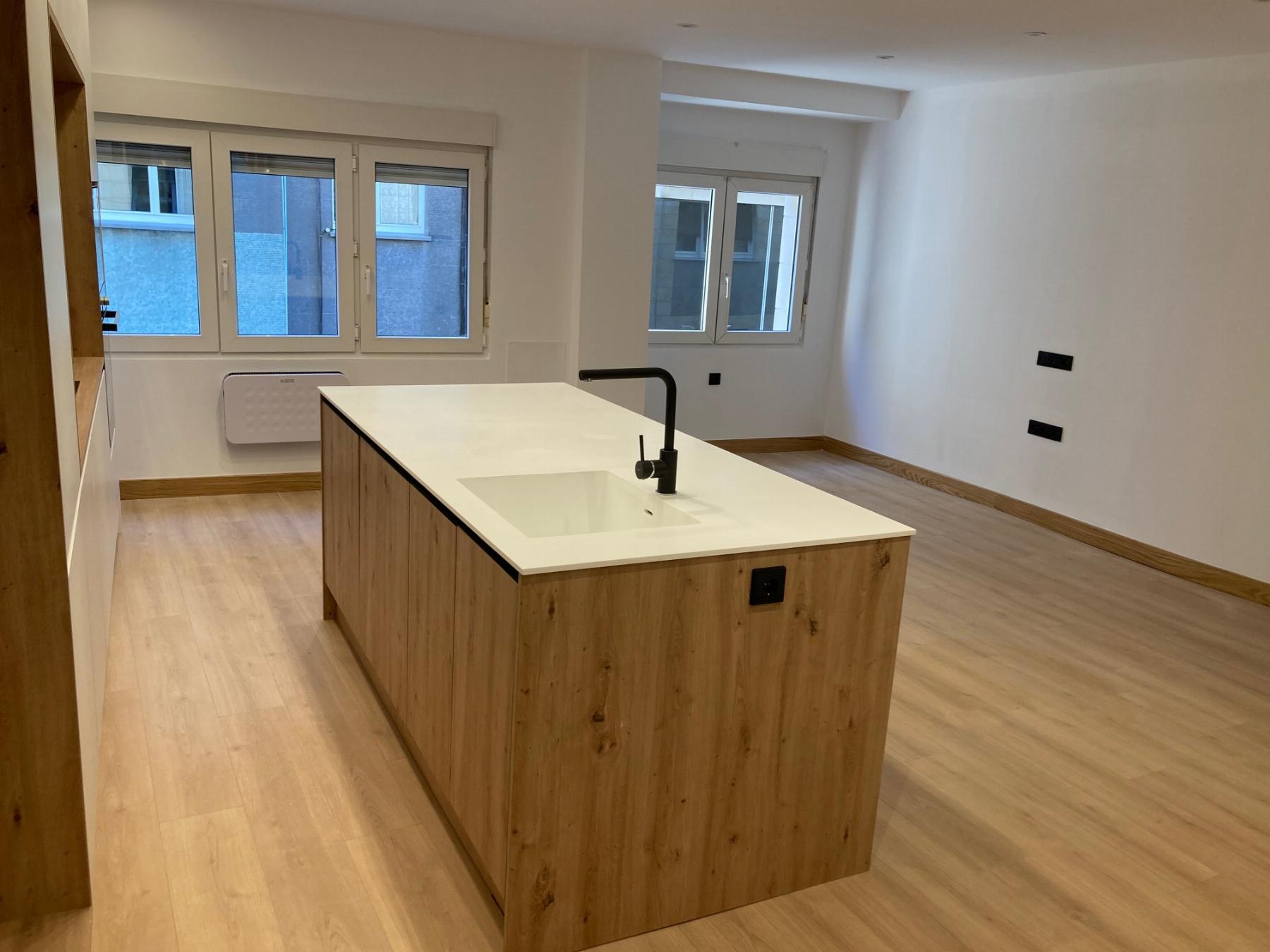 For sale of flat in Gijón
