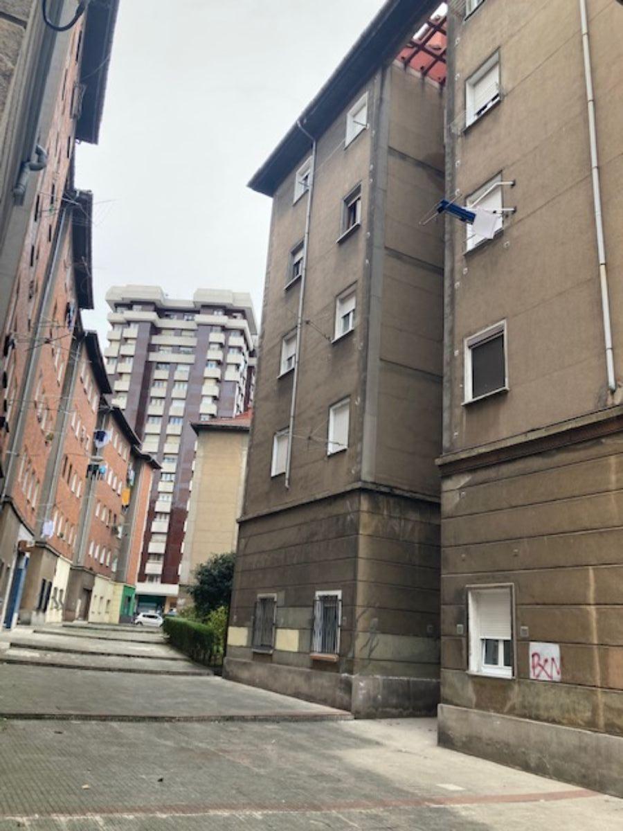 For sale of flat in Gijón