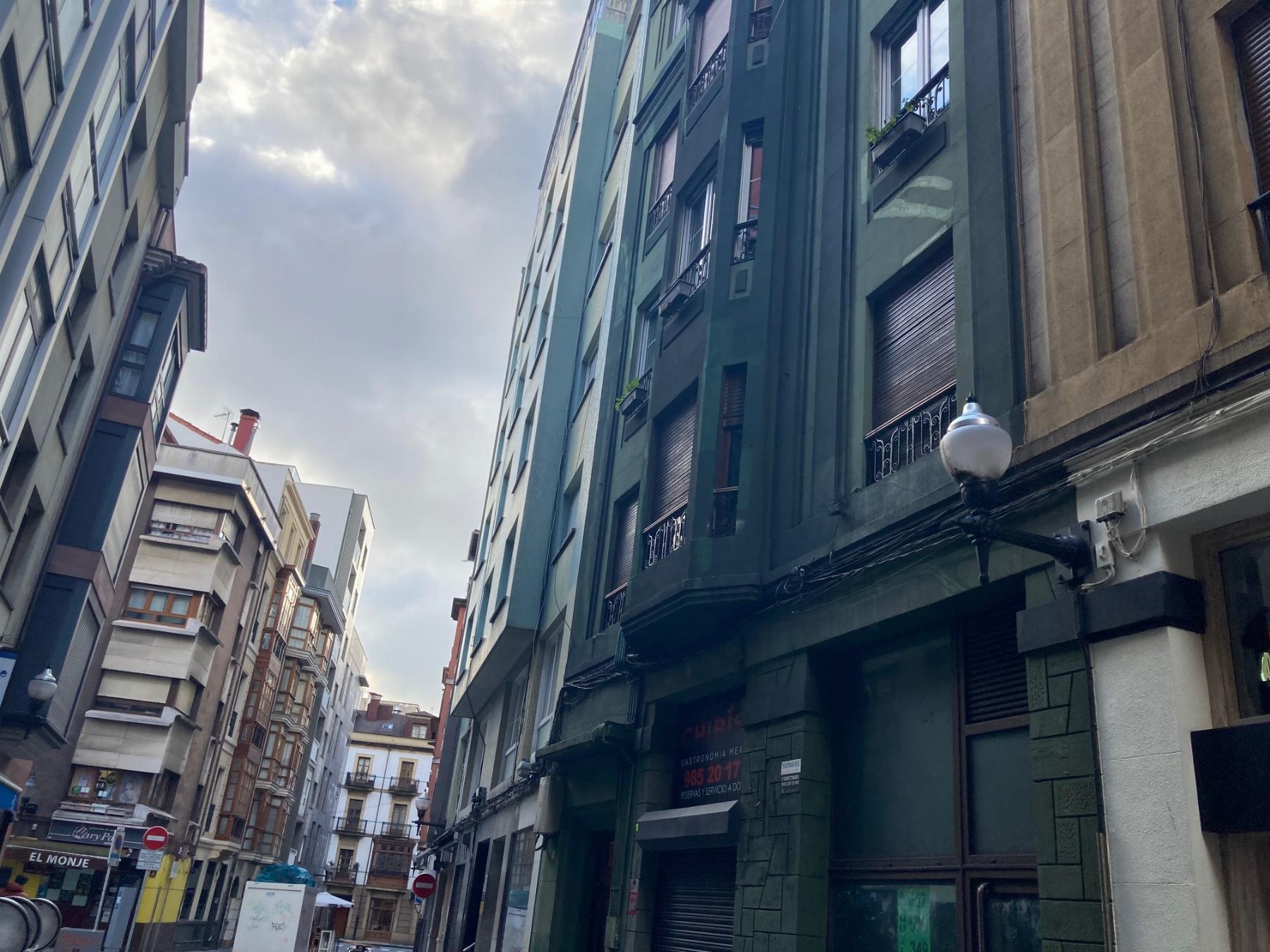 For sale of flat in Gijón