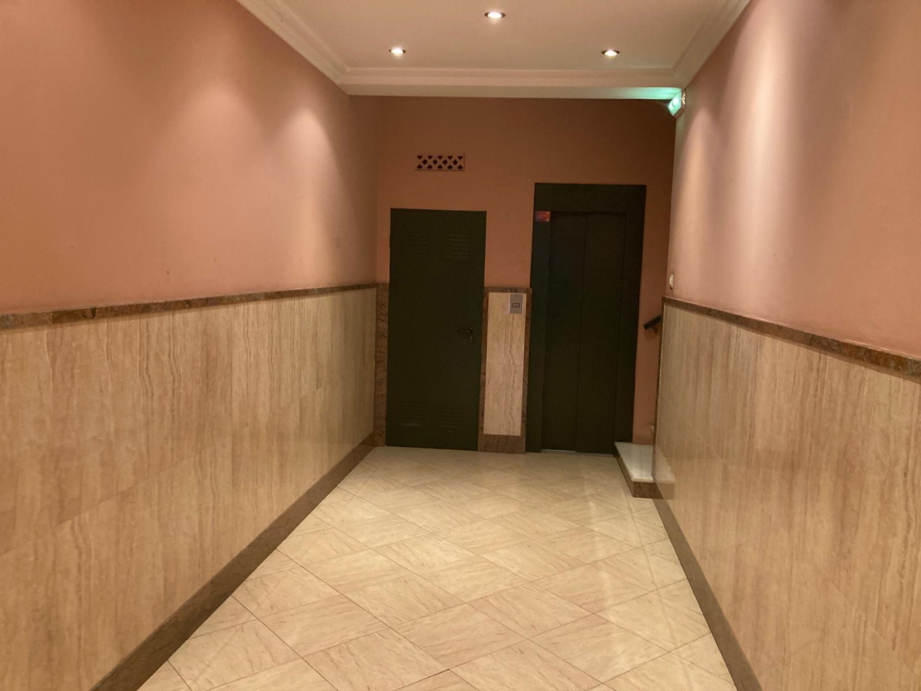 For sale of flat in Gijón