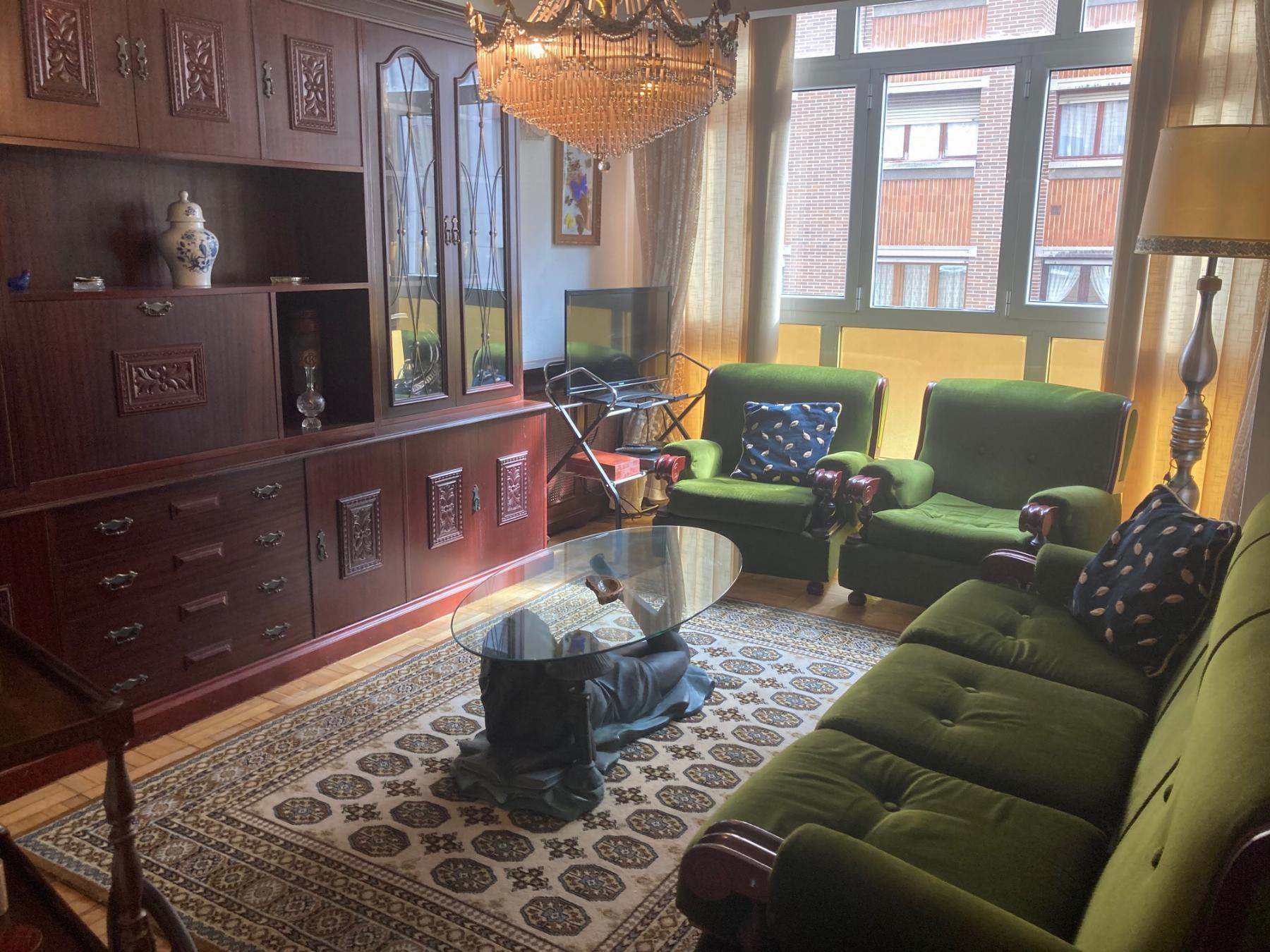 For sale of flat in Gijón