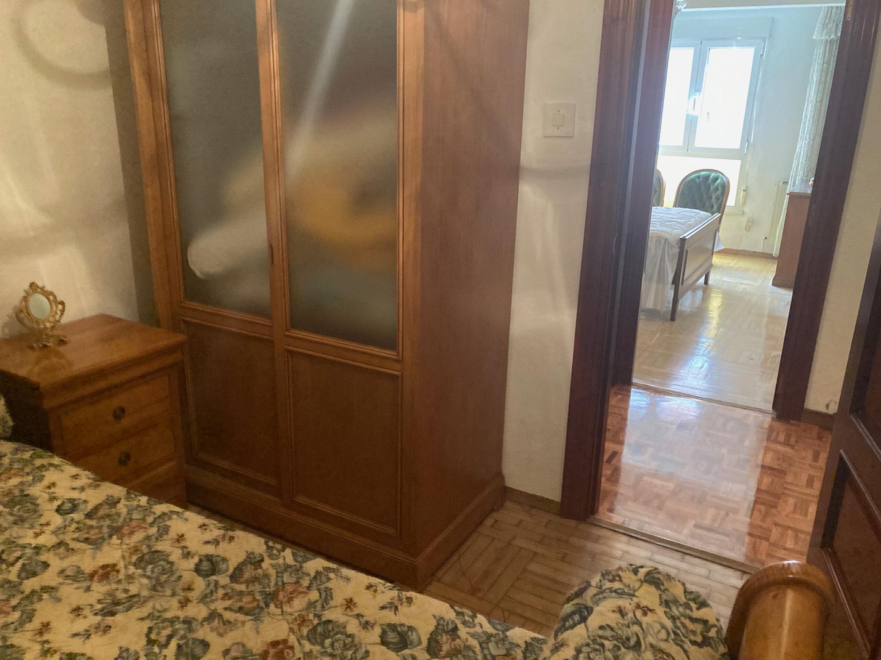 For sale of flat in Gijón