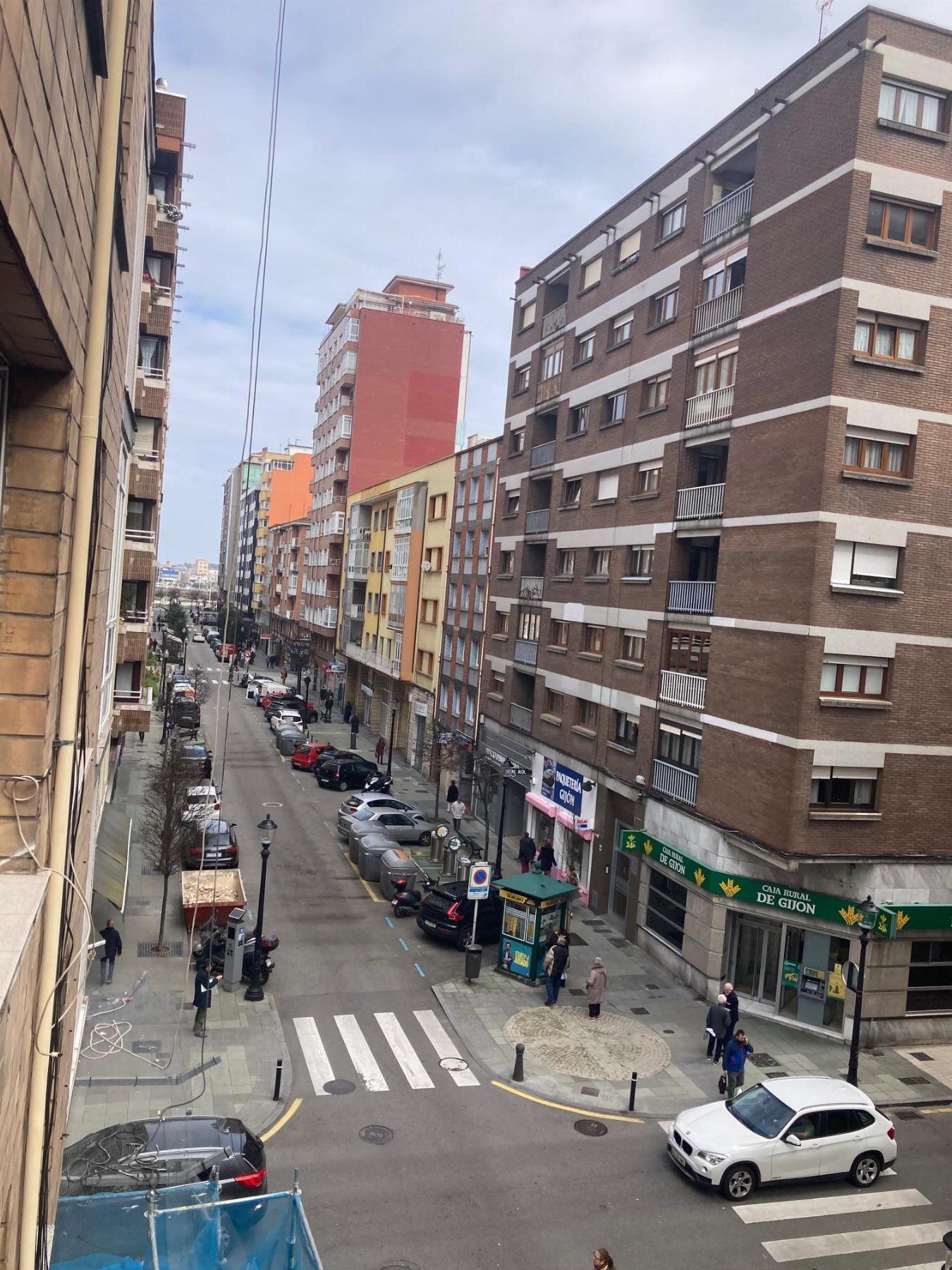 For sale of flat in Gijón