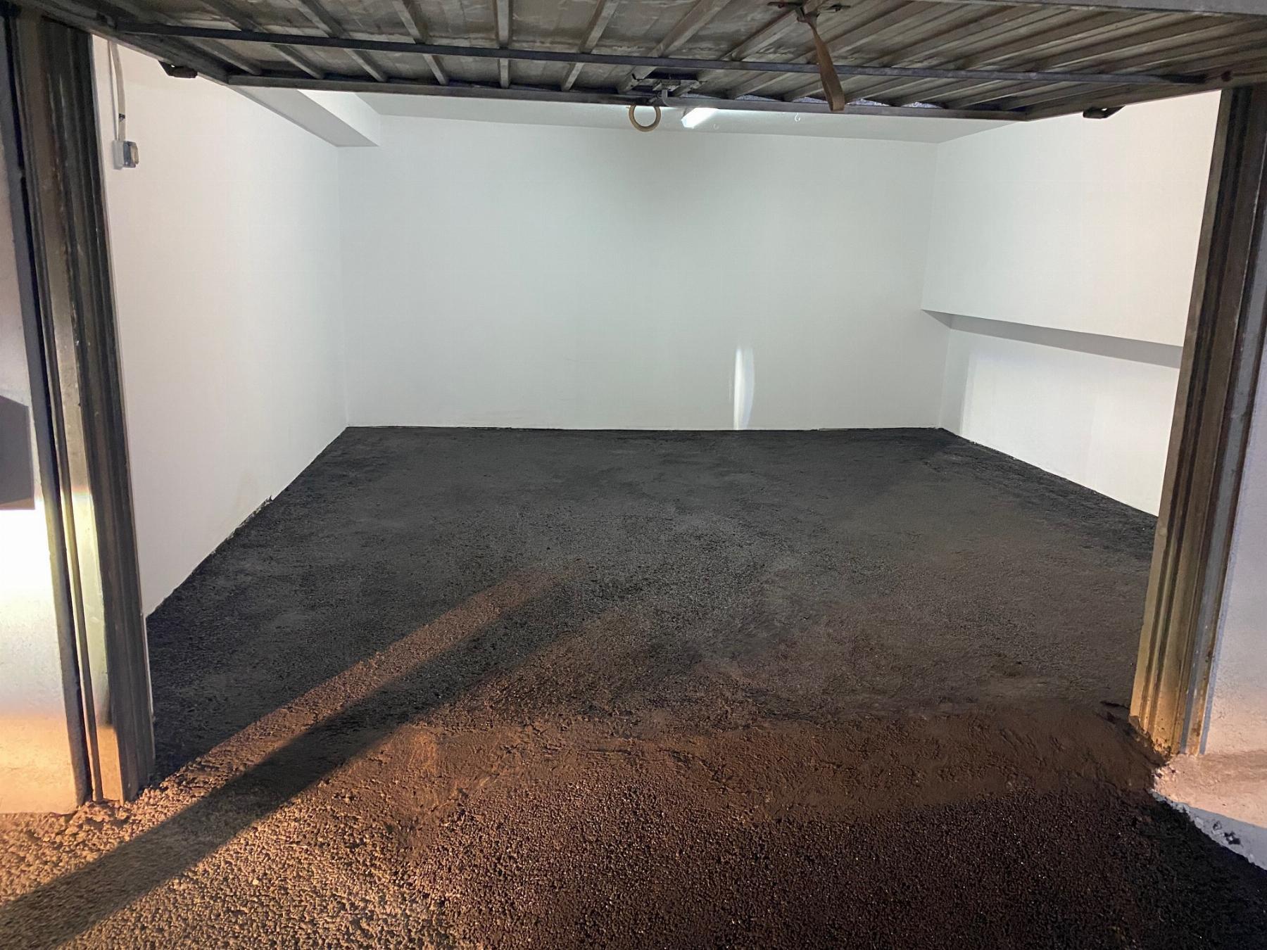 For sale of garage in Gijón