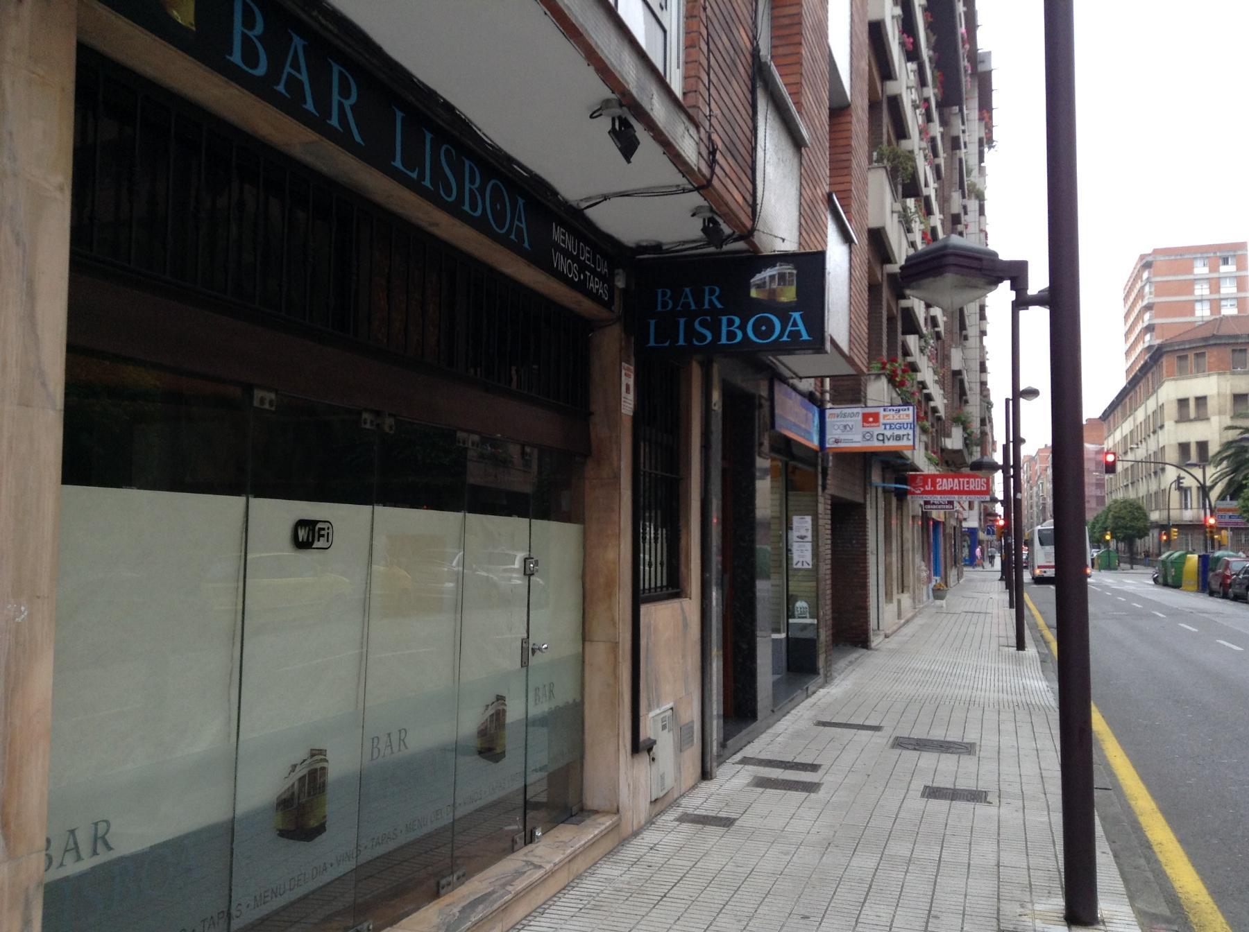 For sale of commercial in Gijón
