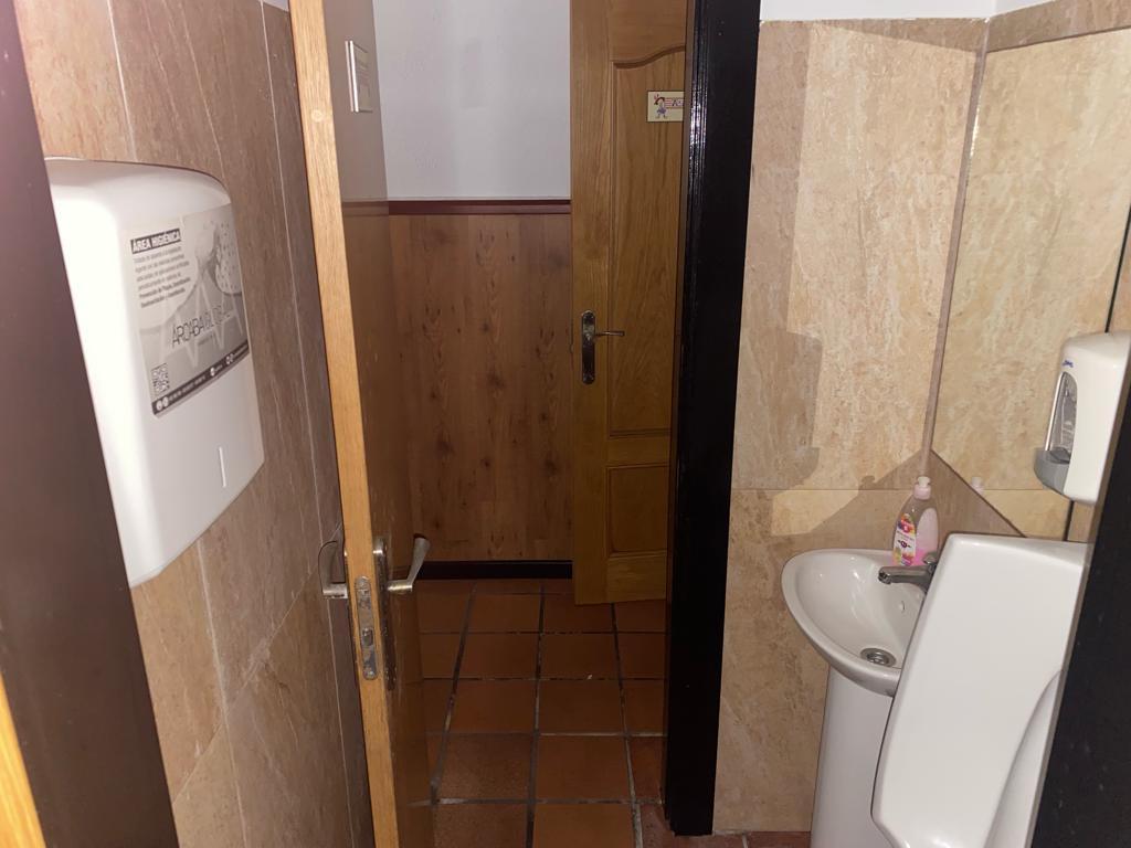 For sale of commercial in Gijón