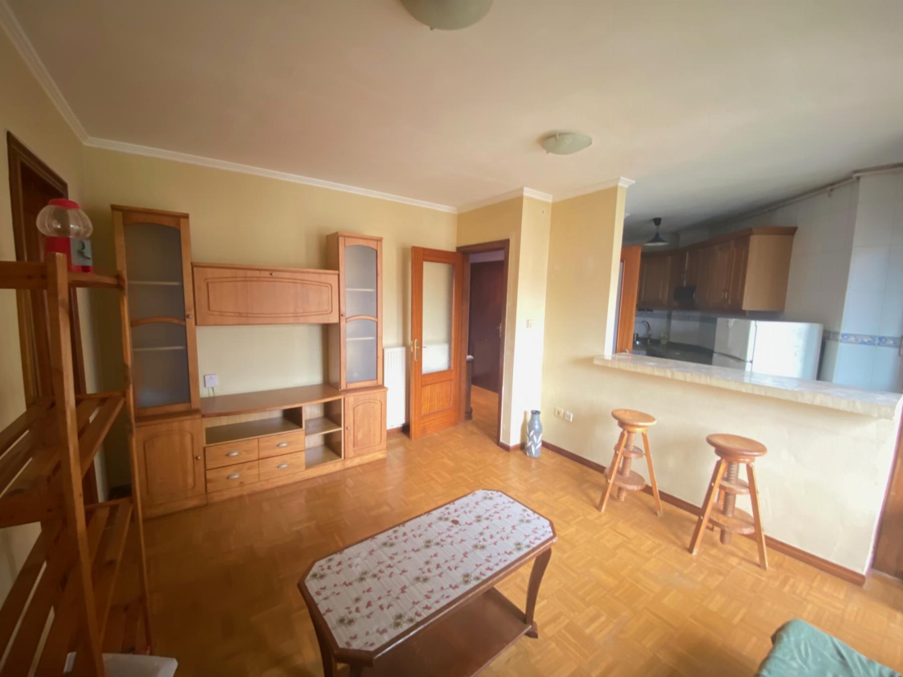 For sale of apartment in Gijón