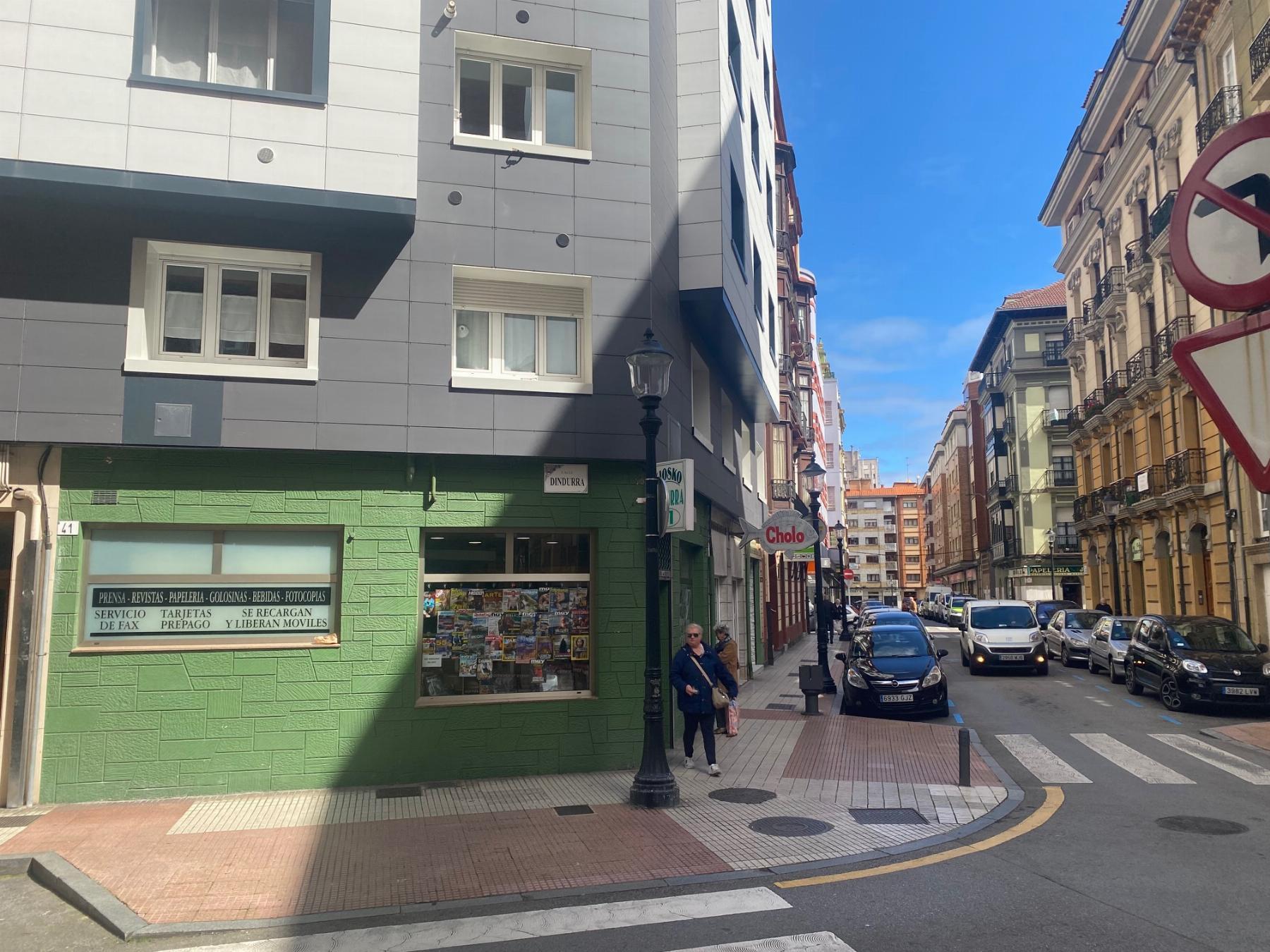 For sale of flat in Gijón