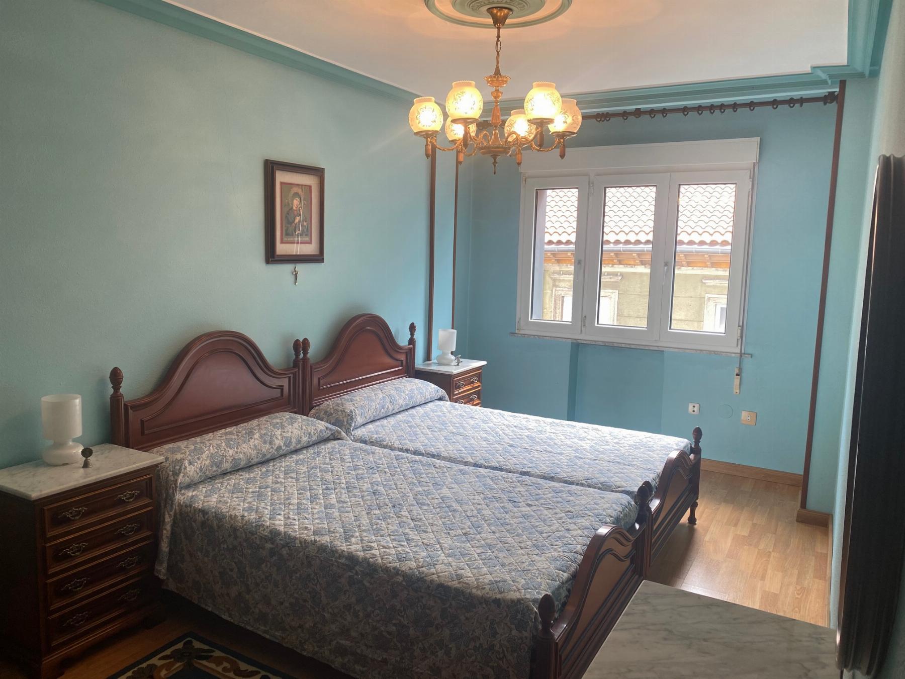 For sale of flat in Gijón