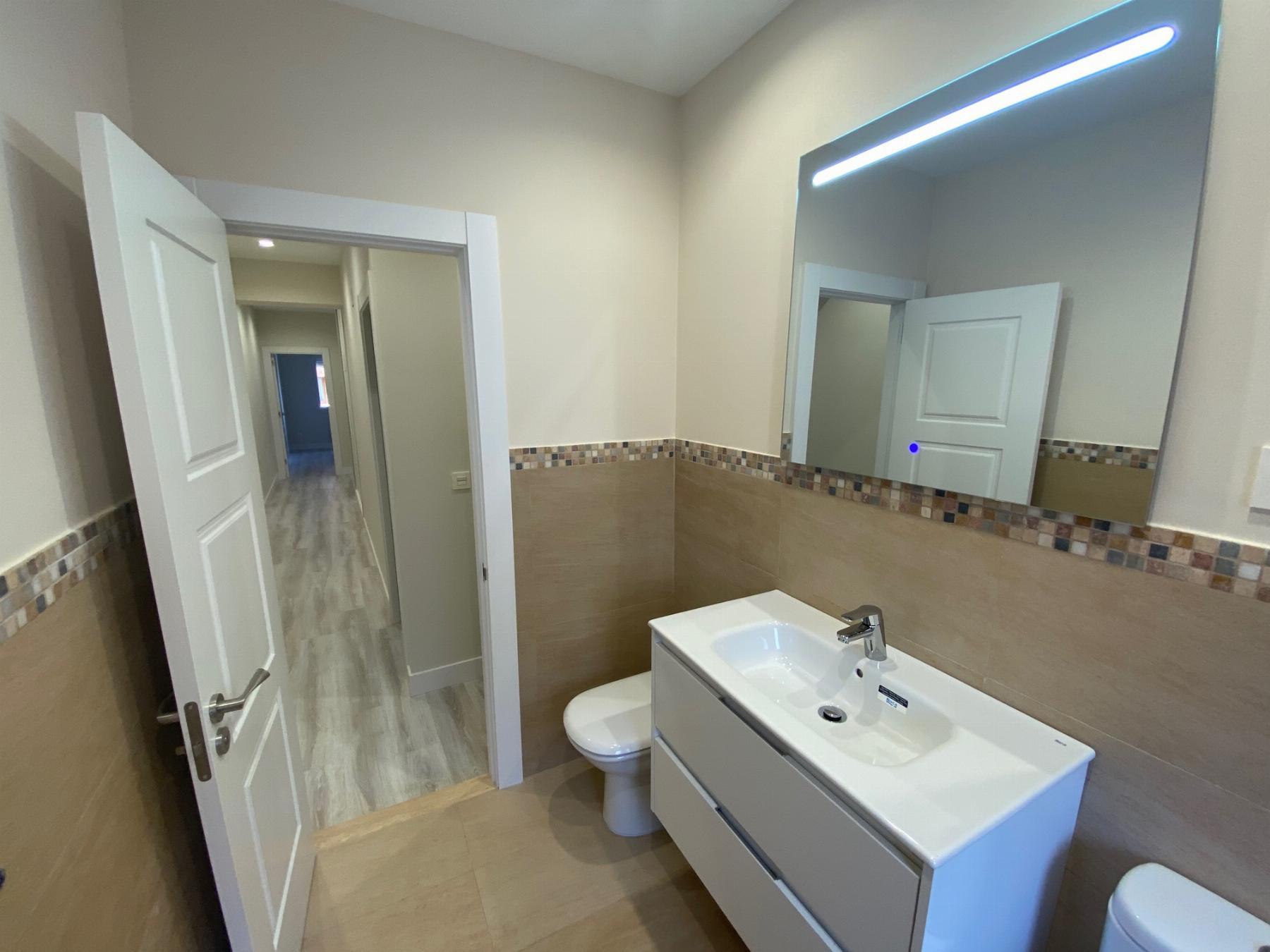 For sale of flat in Gijón