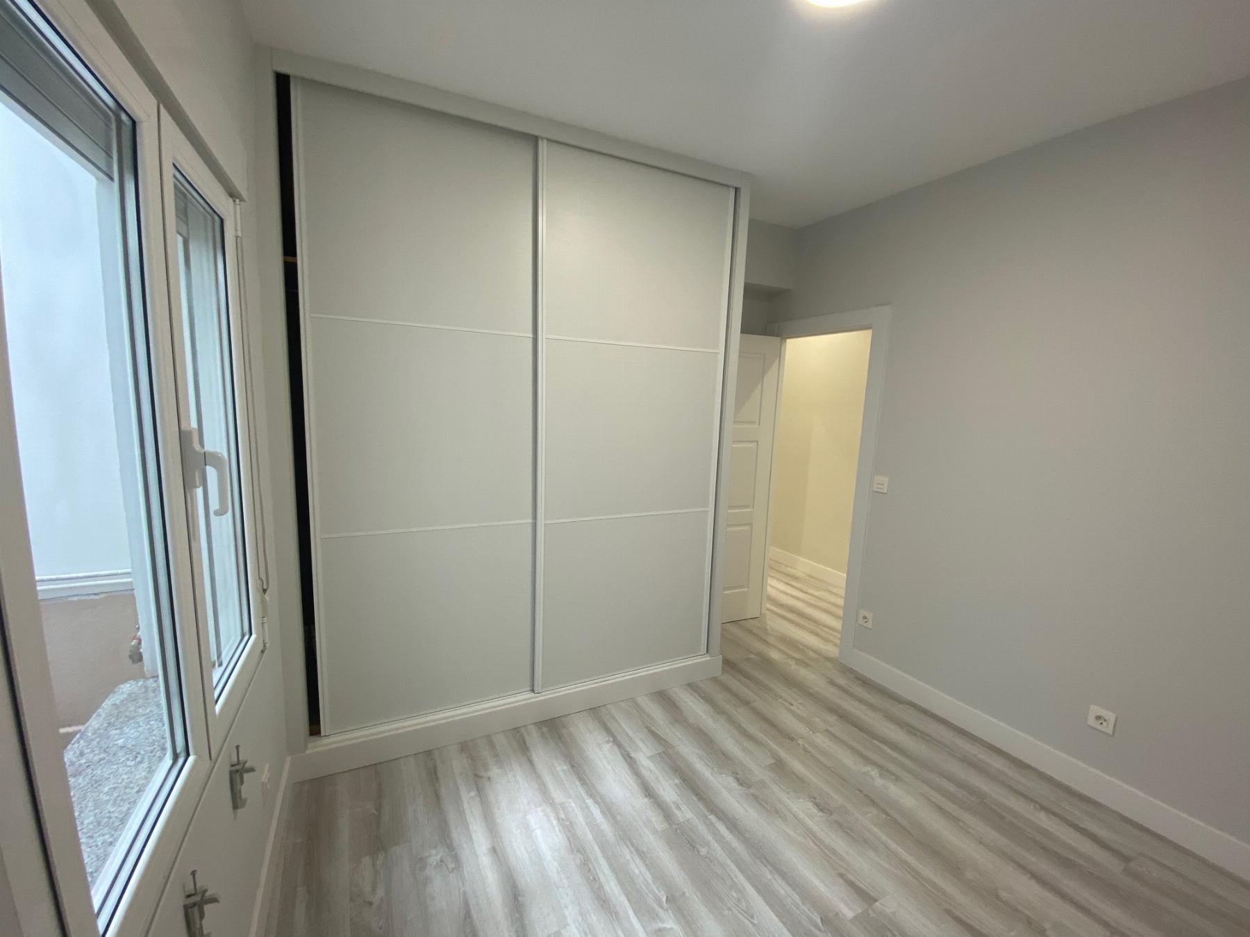 For sale of flat in Gijón