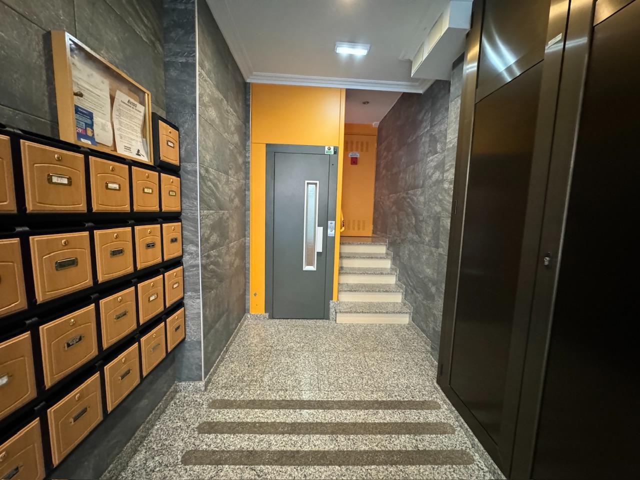 For sale of flat in Gijón