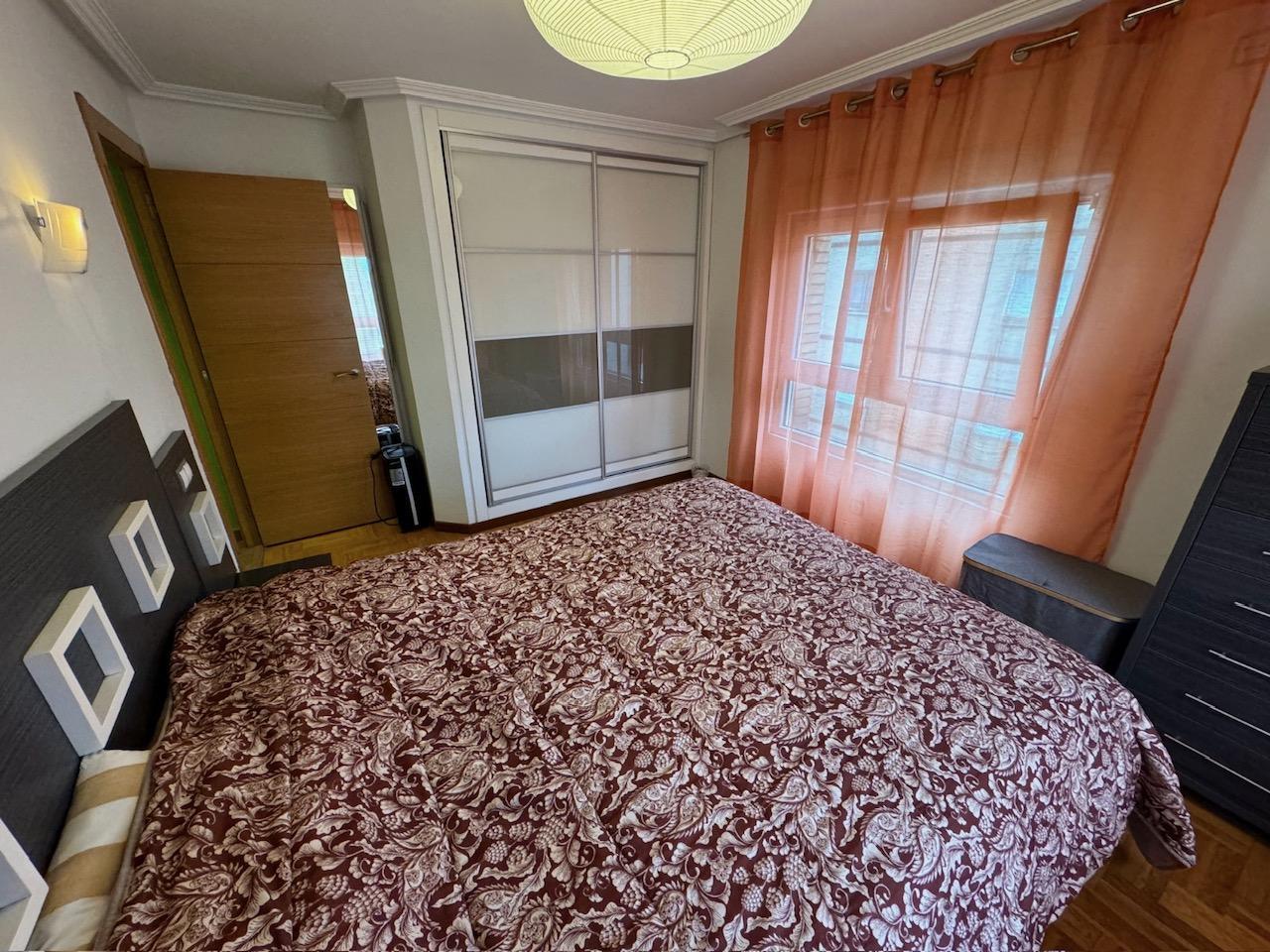 For sale of flat in Gijón