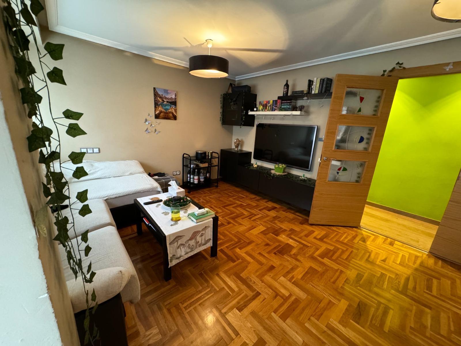 For sale of flat in Gijón